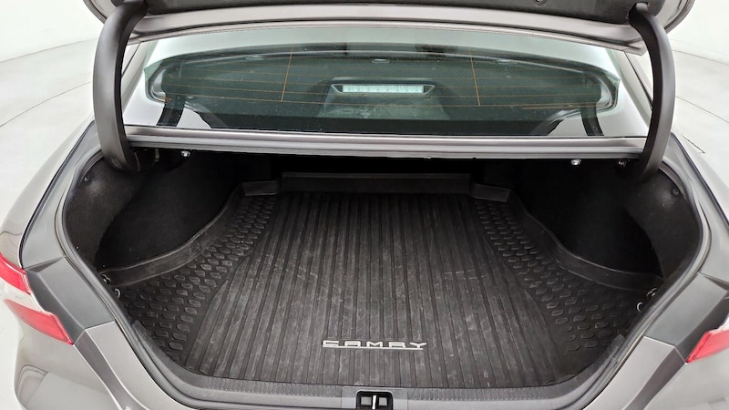 2018 Toyota Camry LE 22