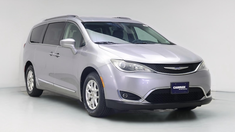 2020 Chrysler Pacifica Touring L Hero Image