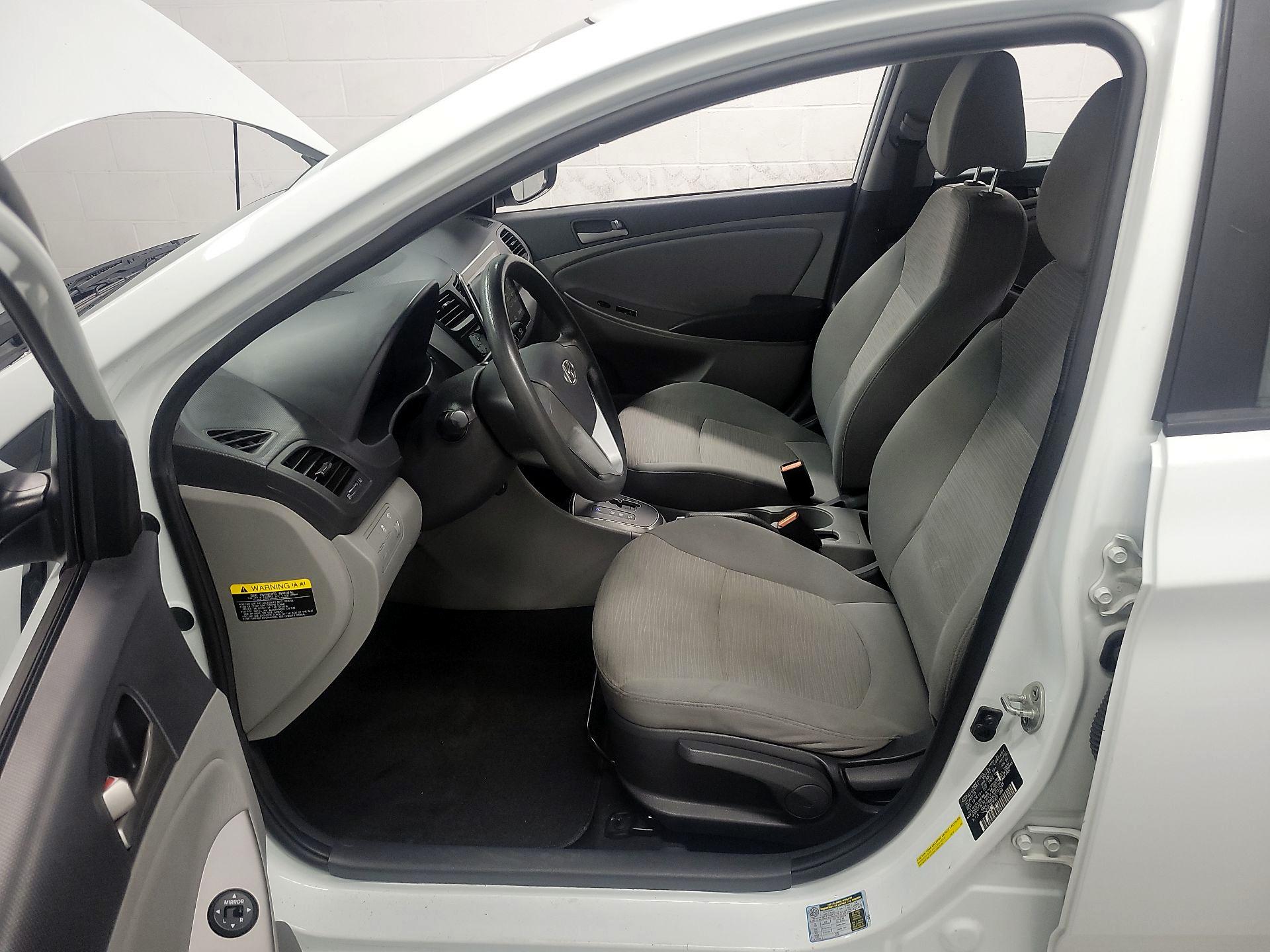 Thumbnail: 2016 Hyundai Accent - 11