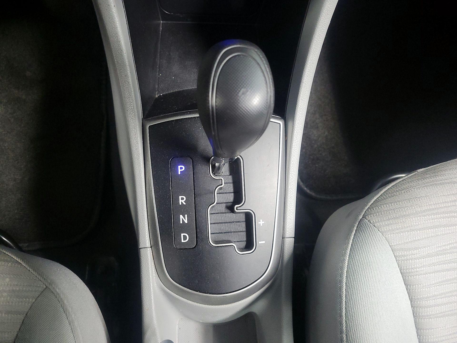 Thumbnail: 2016 Hyundai Accent - 15