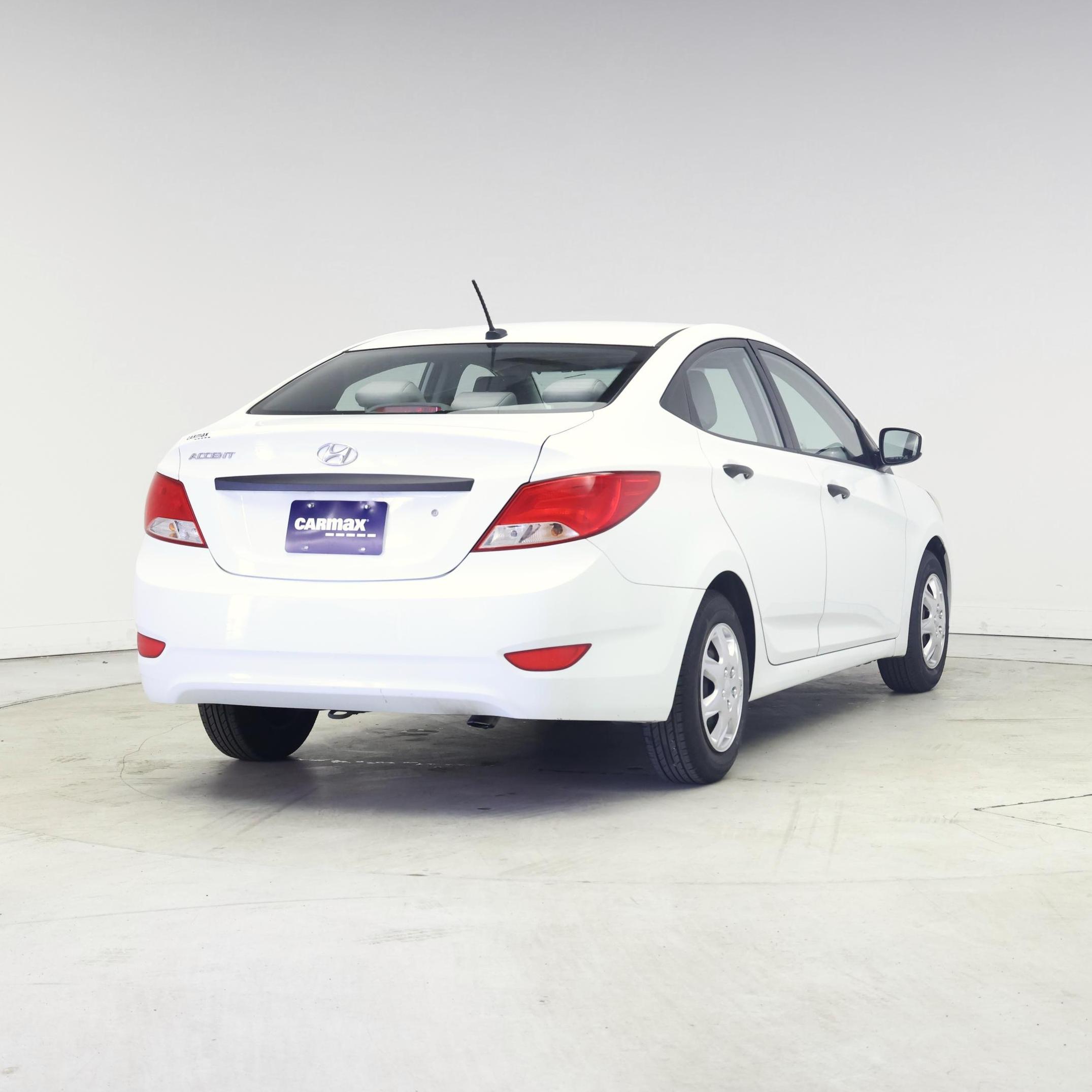 Thumbnail: 2016 Hyundai Accent - 8