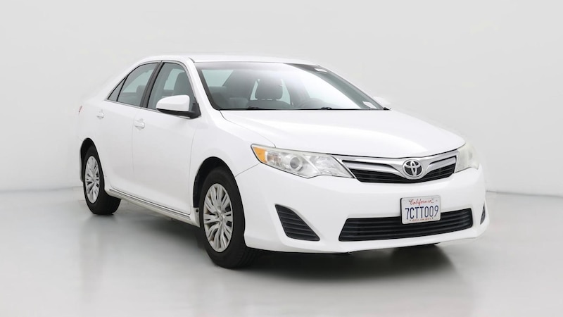 2014 Toyota Camry LE Hero Image