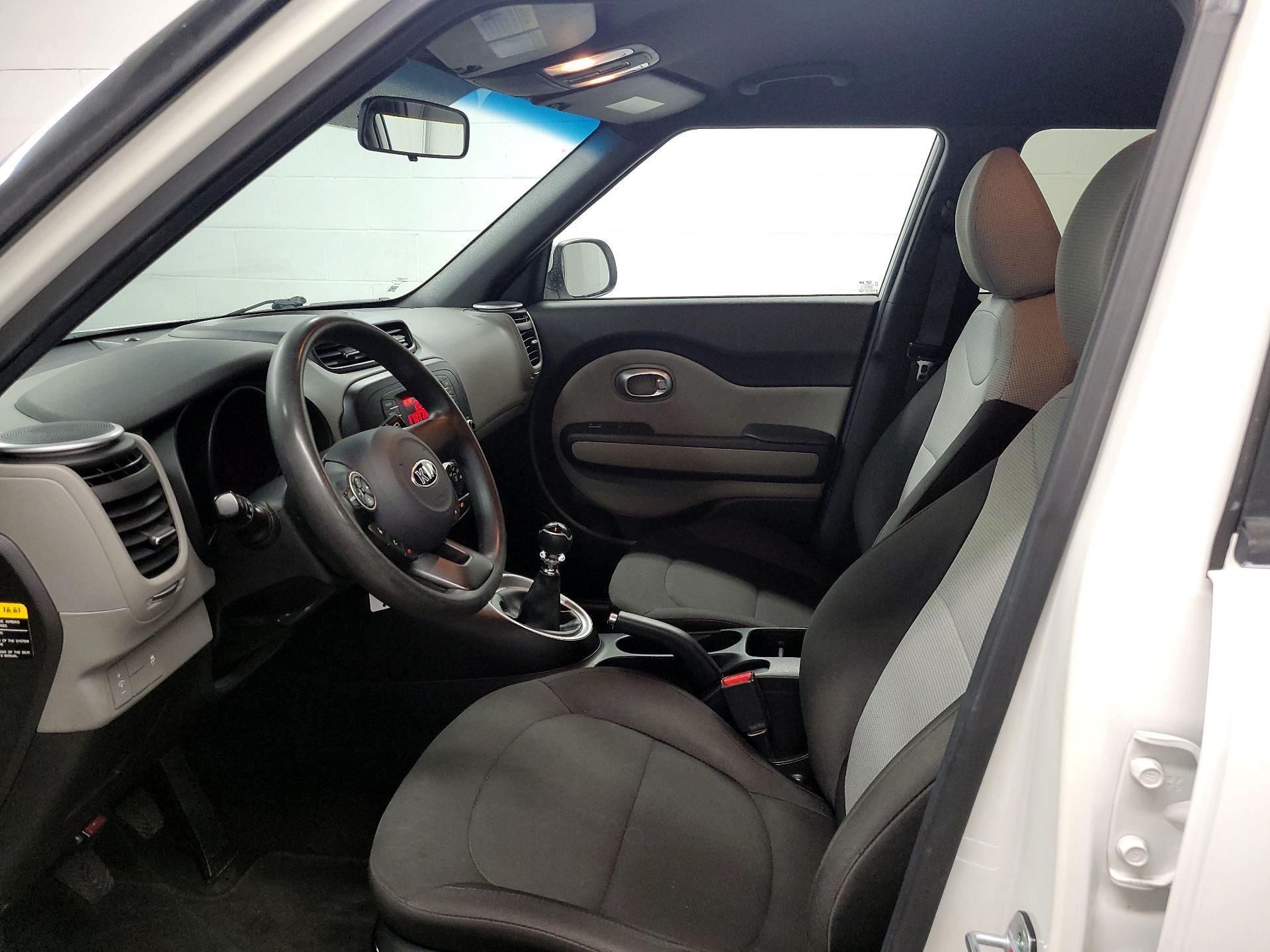 Thumbnail: 2015 Kia Soul - 11