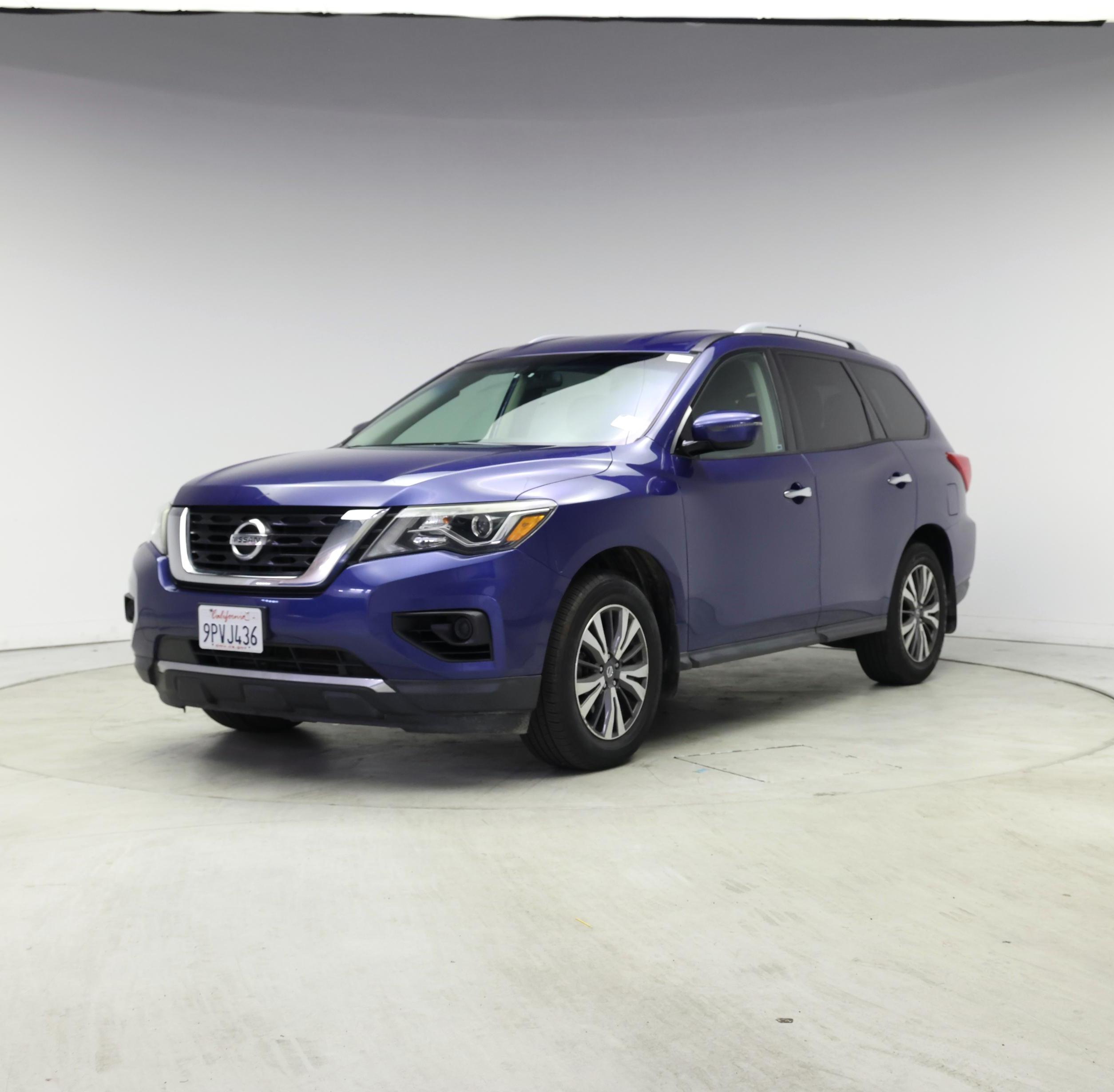 Thumbnail: 2017 Nissan Pathfinder - 4