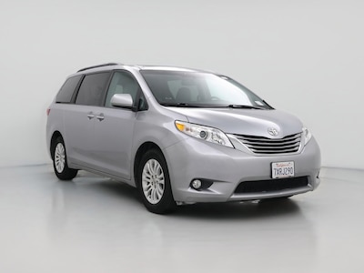 2017 Toyota Sienna XLE -
                Oxnard, CA