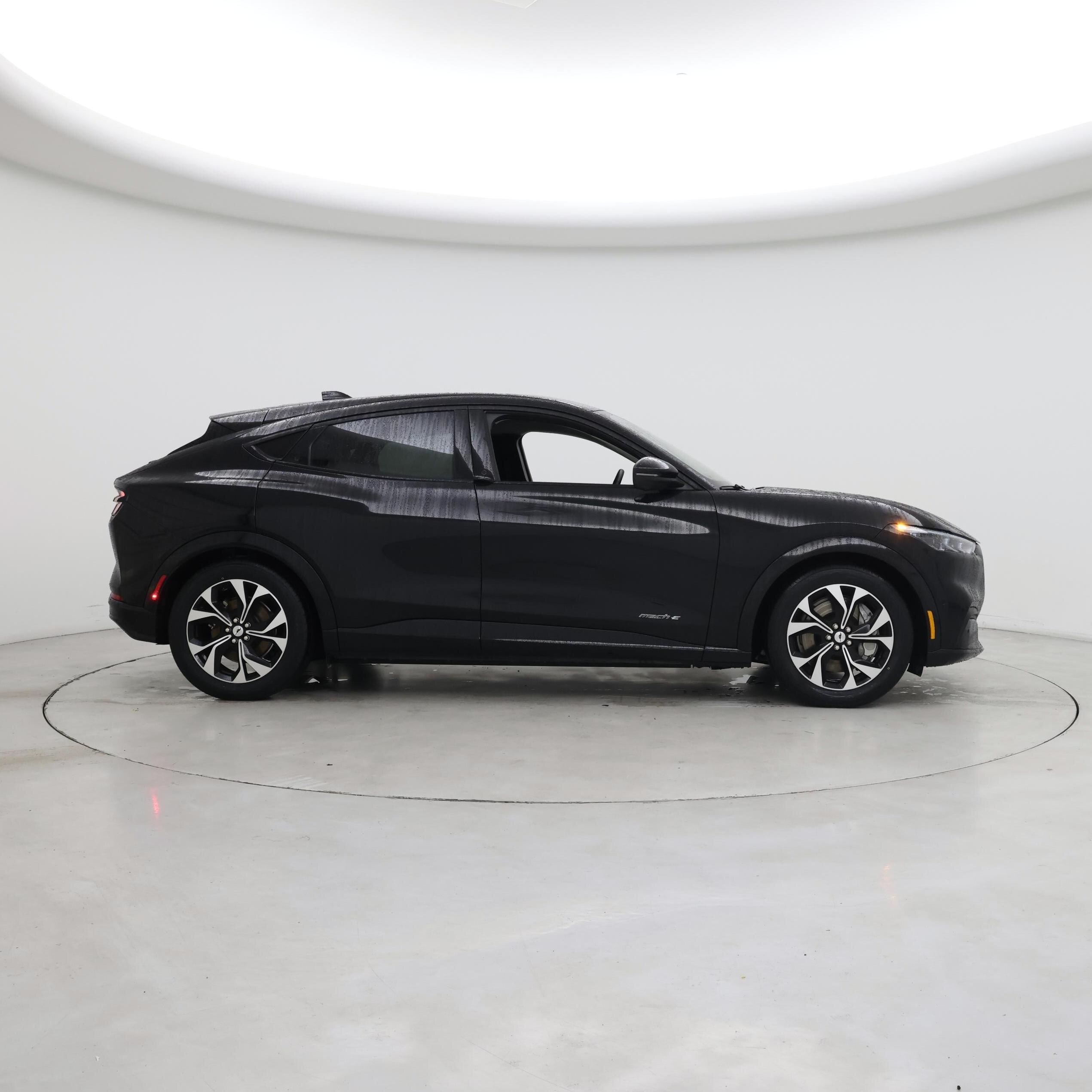 Thumbnail: 2021 Ford Mustang Mach-E - 7