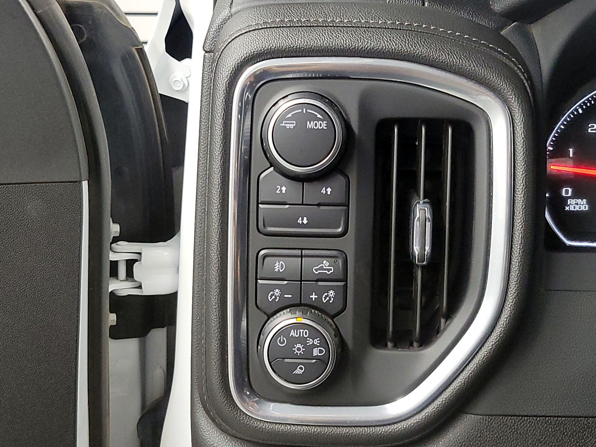 Thumbnail: 2023 Chevrolet Silverado 2500 - 13