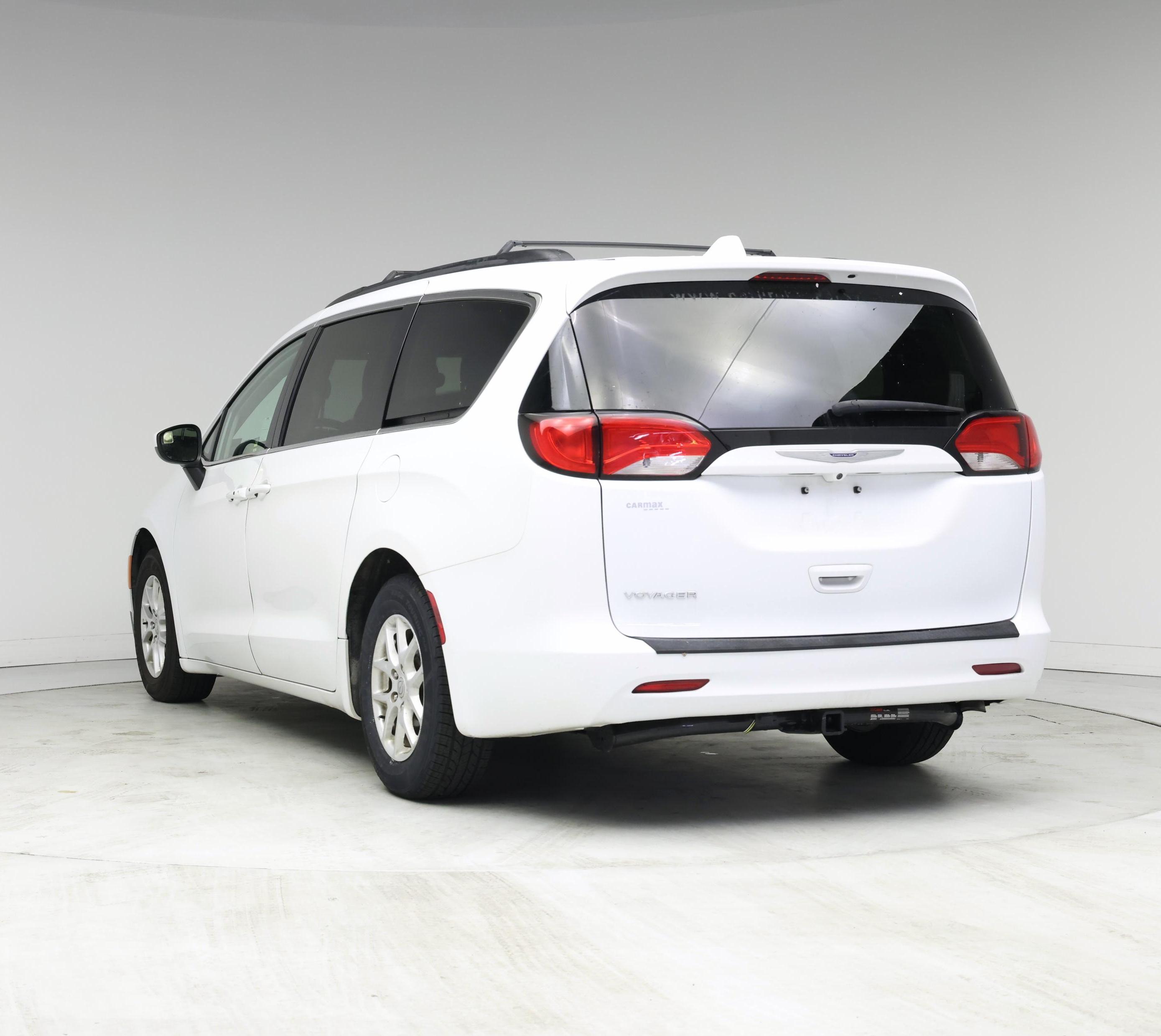 Thumbnail: 2020 Chrysler Voyager - 2