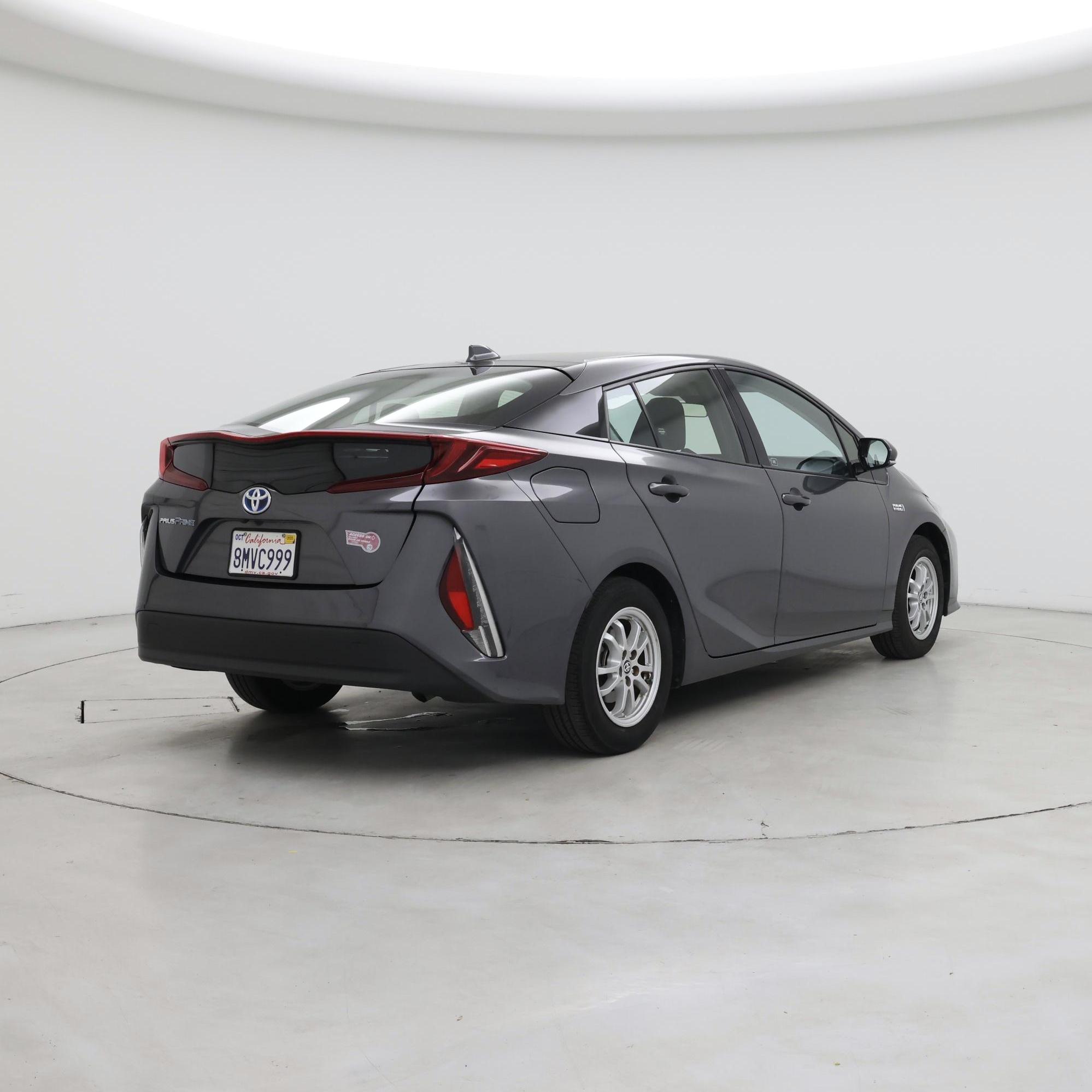 Thumbnail: 2020 Toyota Prius Prime - 8