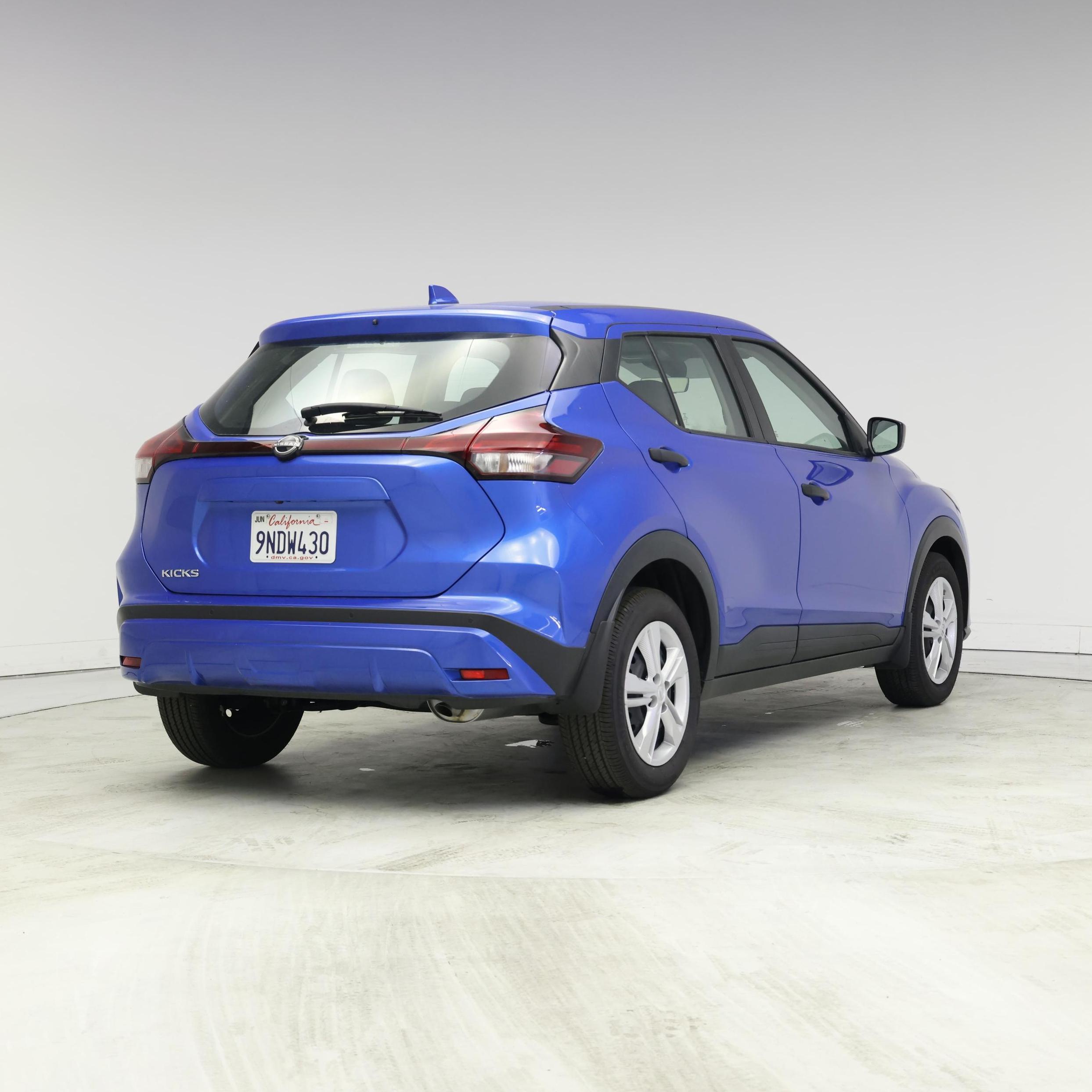 Thumbnail: 2024 Nissan Kicks - 8