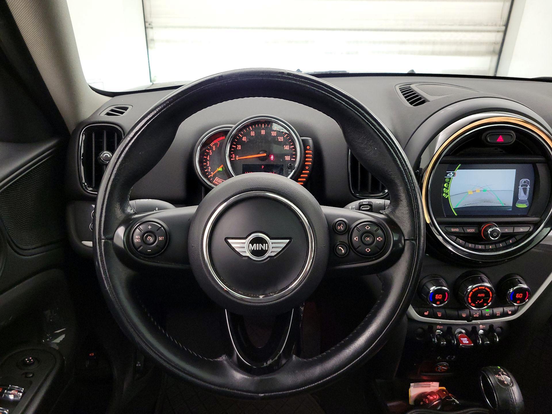 Thumbnail: 2017 MINI Cooper Countryman - 10