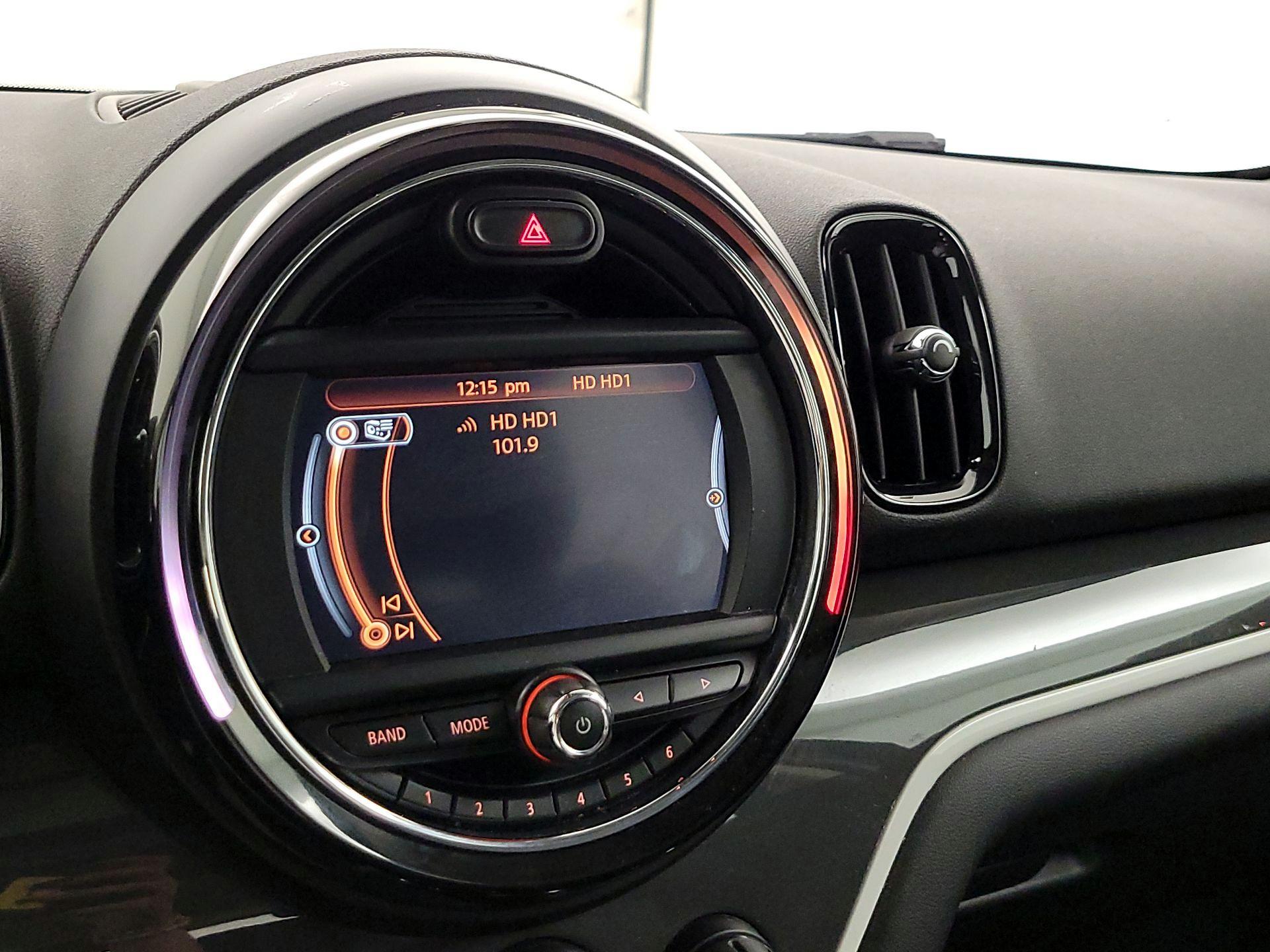 Thumbnail: 2017 MINI Cooper Countryman - 15