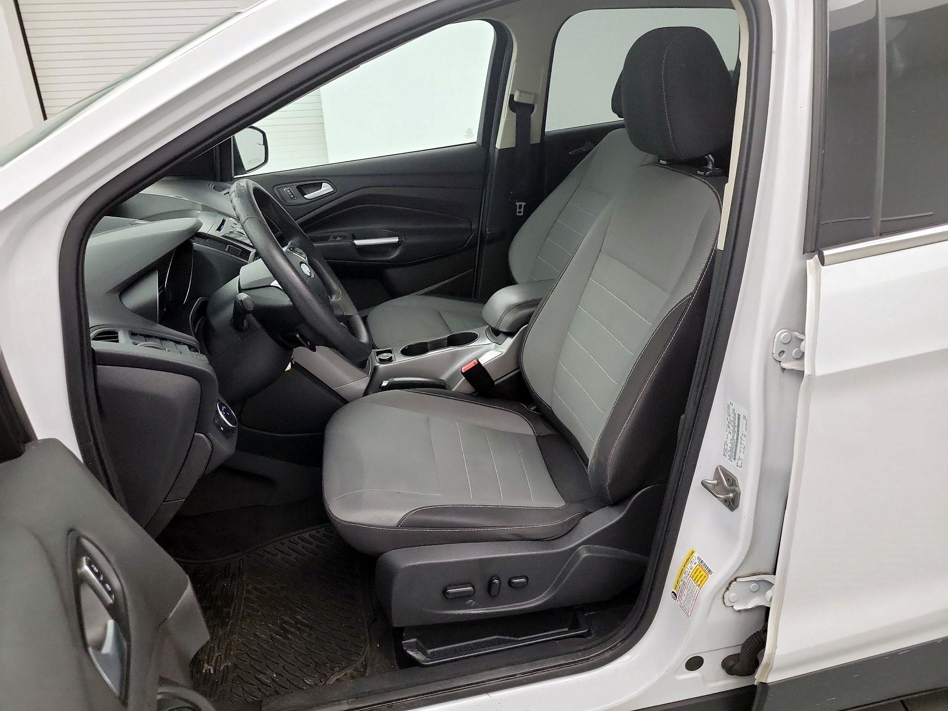 Thumbnail: 2016 Ford Escape - 9