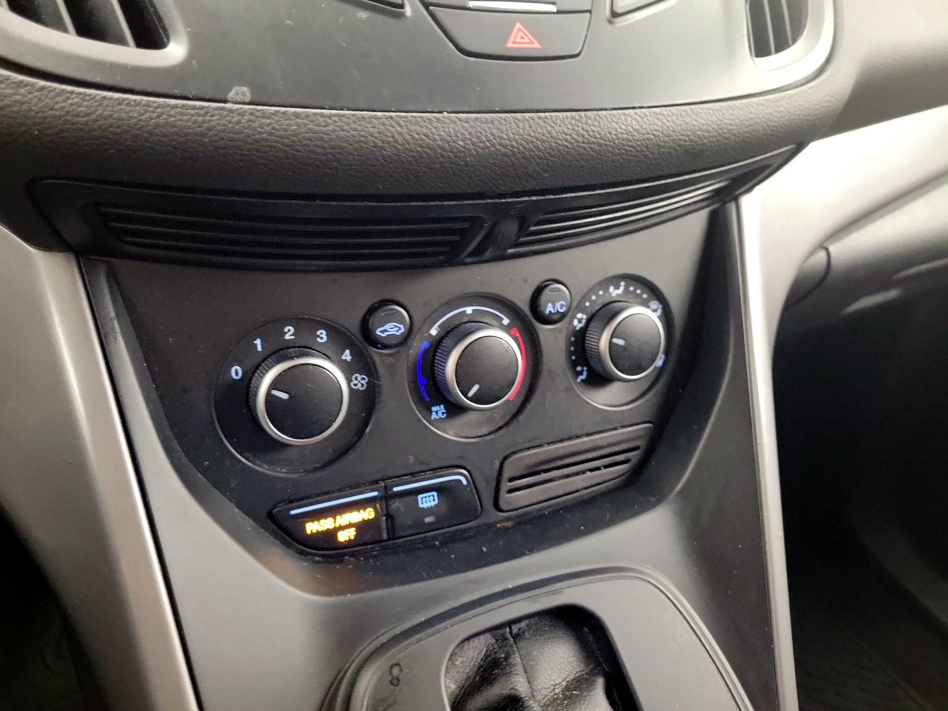 Thumbnail: 2016 Ford Escape - 14
