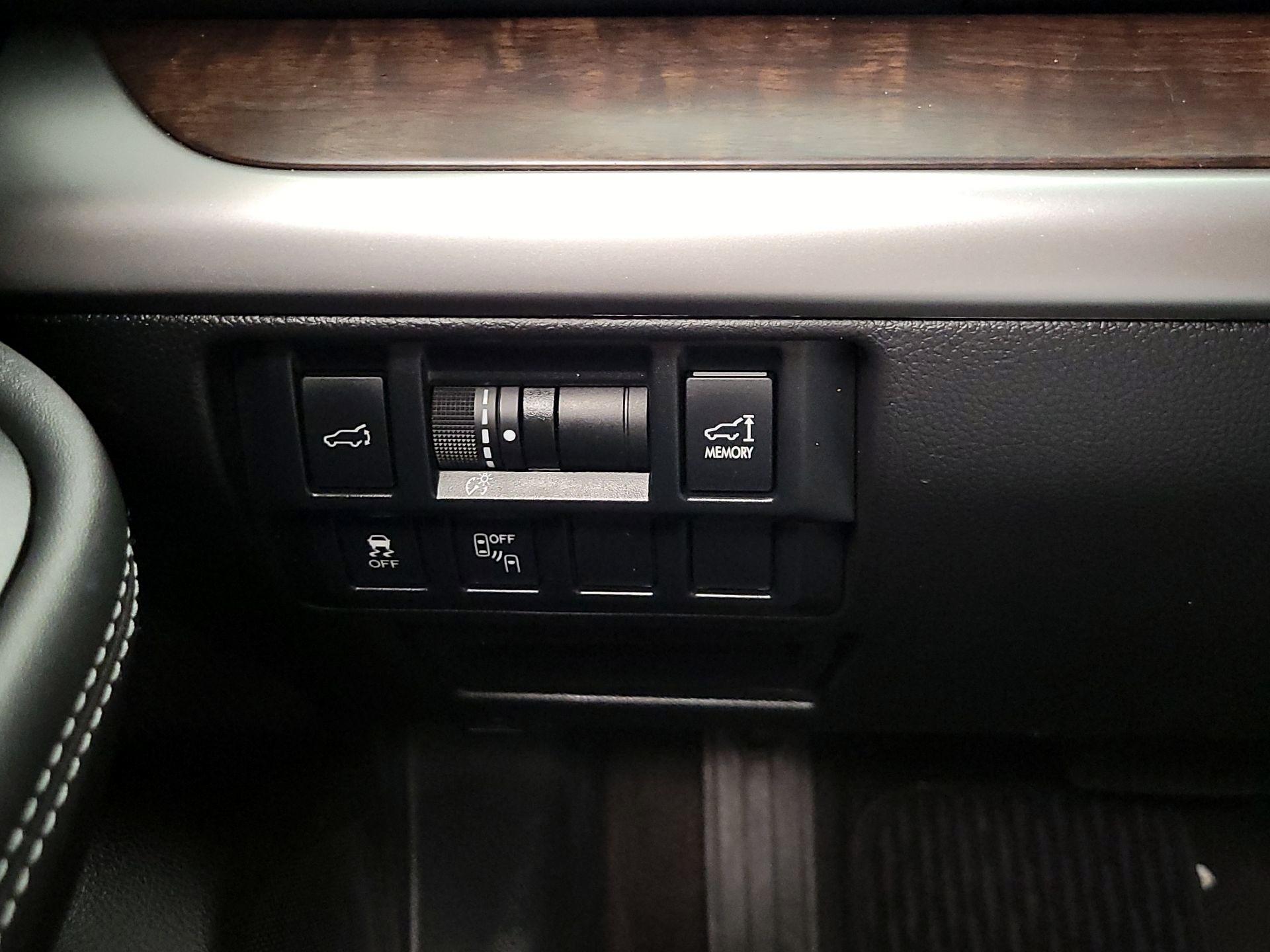 Thumbnail: 2017 Subaru Outback - 13