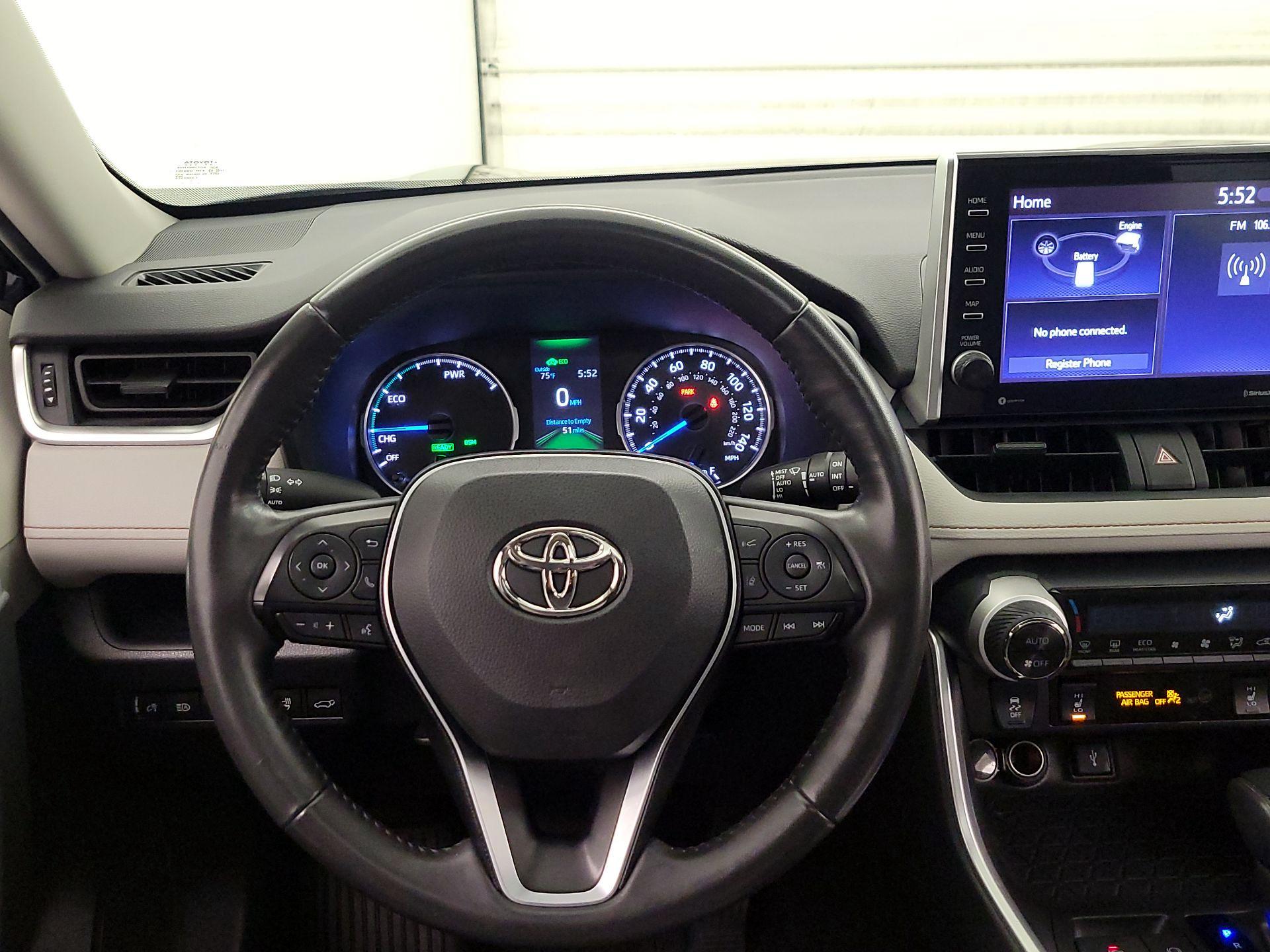 Thumbnail: 2022 Toyota RAV4 - 10
