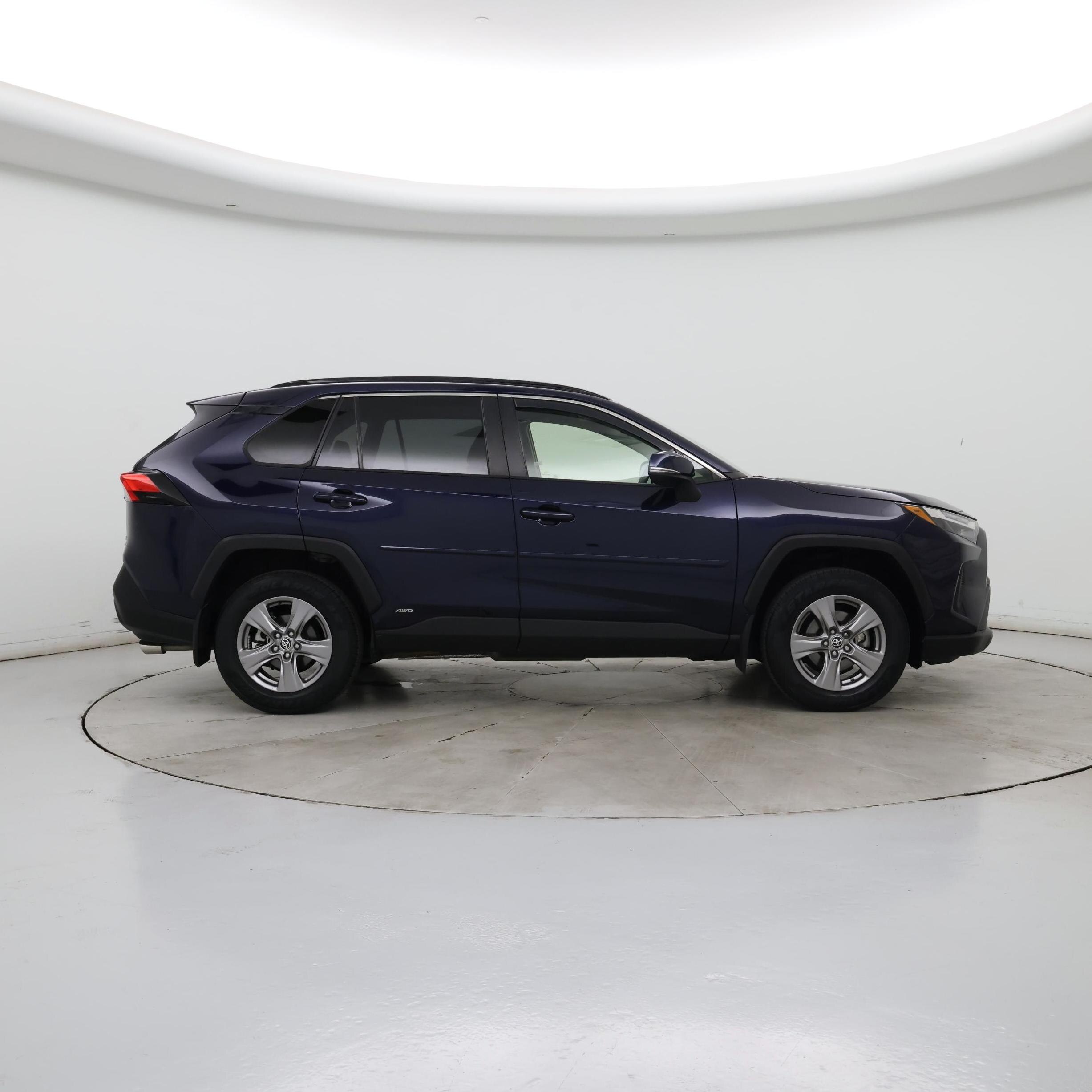 Thumbnail: 2022 Toyota RAV4 - 7