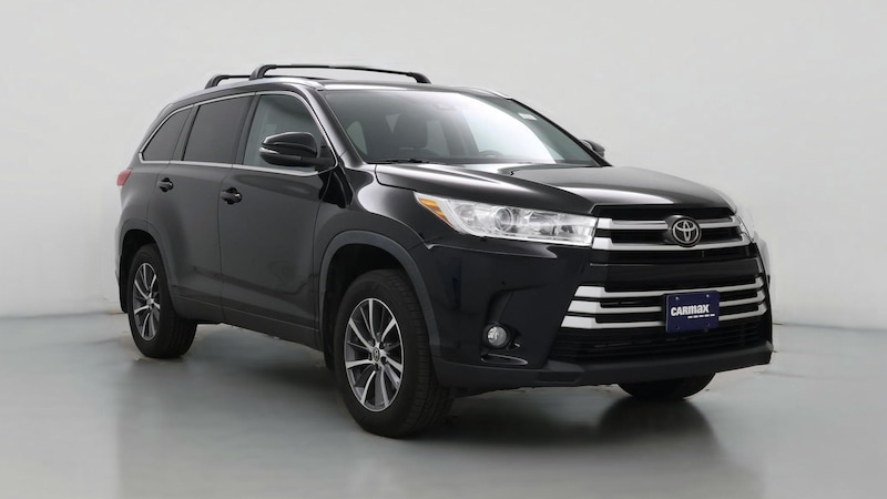 2019 Toyota Highlander XLE Hero Image