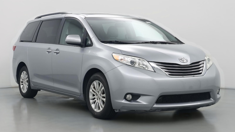 2016 Toyota Sienna XLE Hero Image