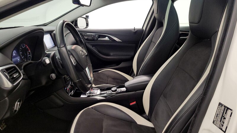 2018 INFINITI QX30 Sport 11