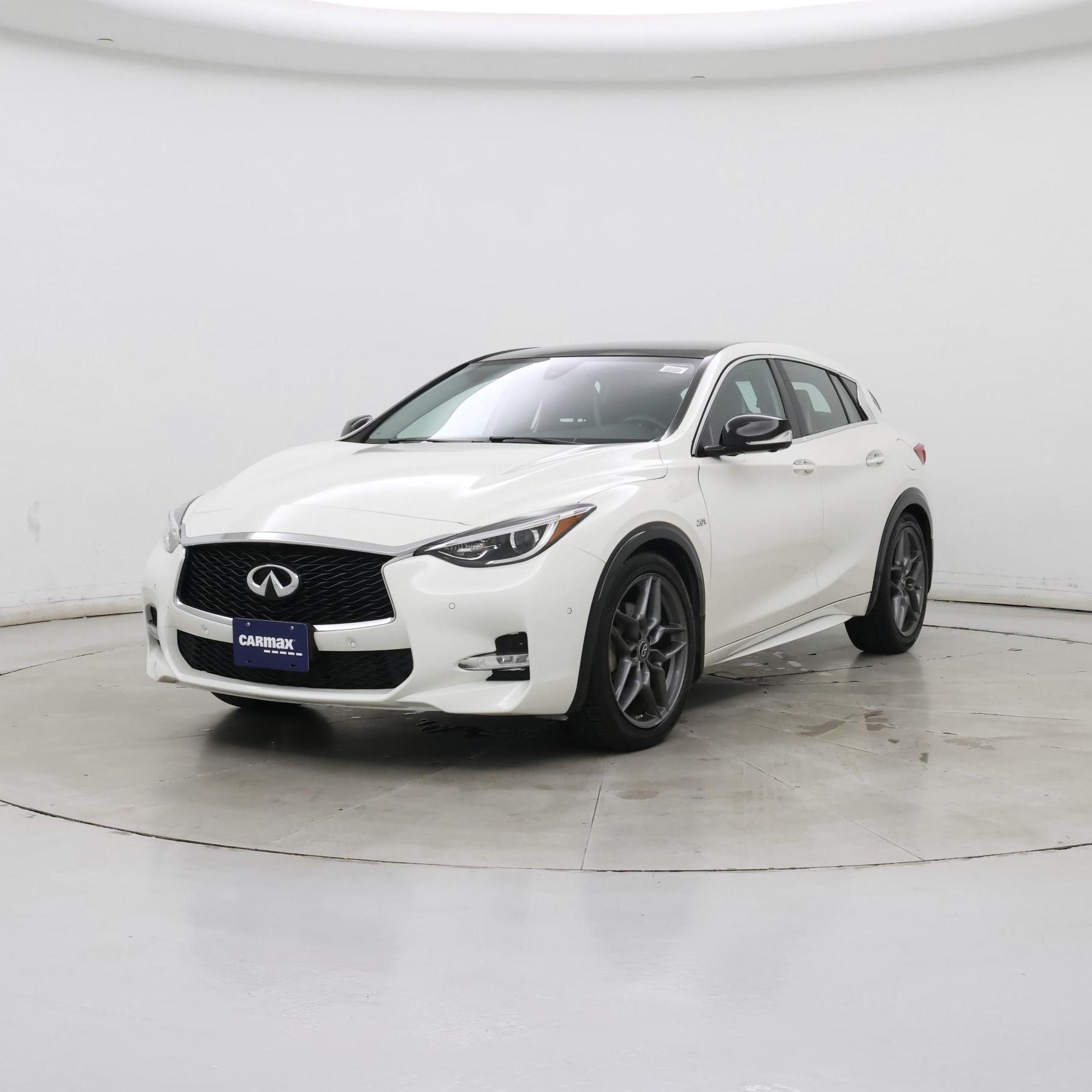 Thumbnail: 2018 INFINITI QX30 - 4