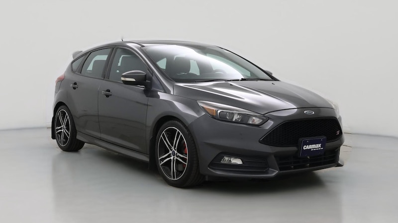 2017 Ford Focus ST Hero Image