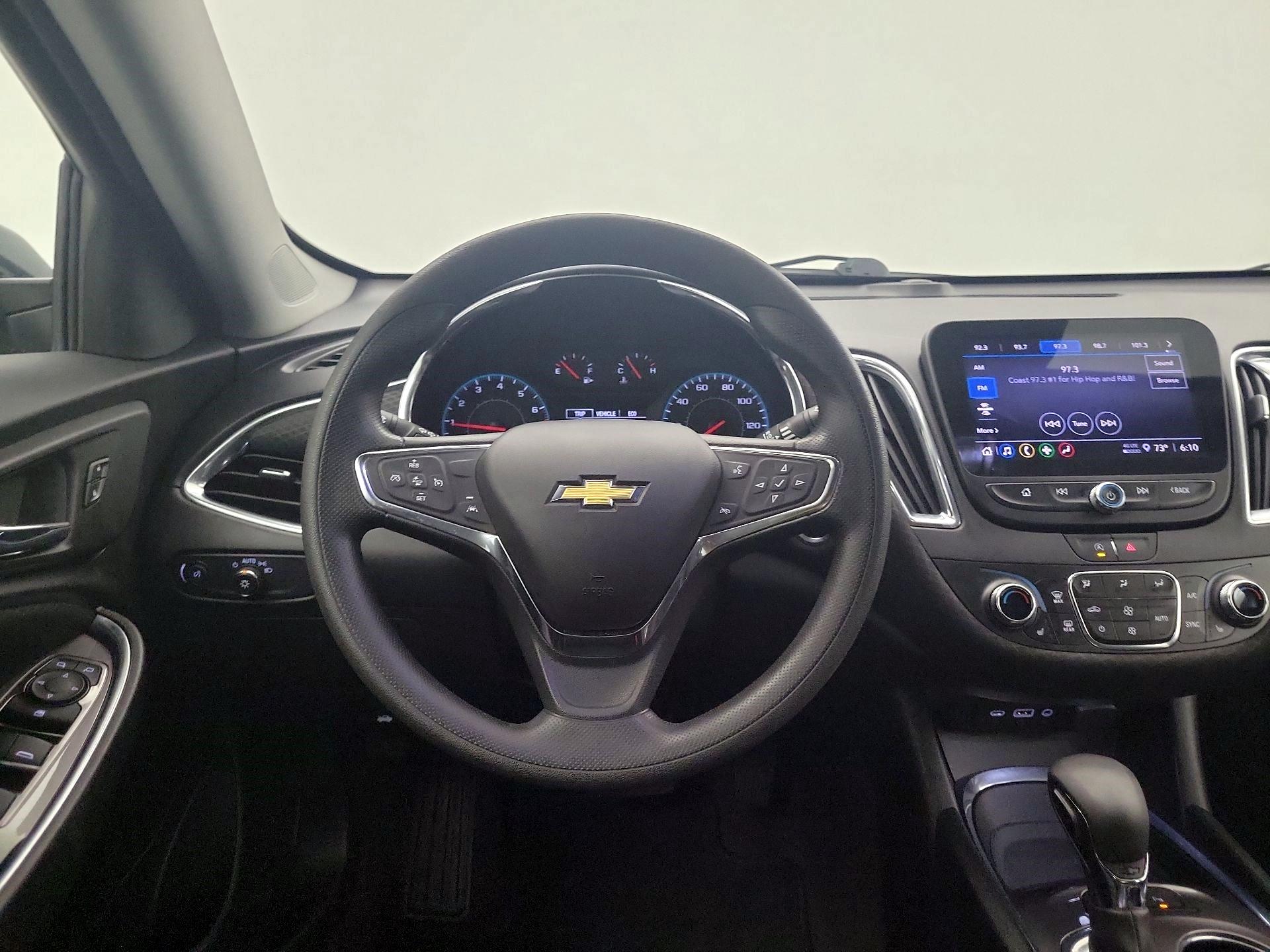 Thumbnail: 2021 Chevrolet Malibu - 10