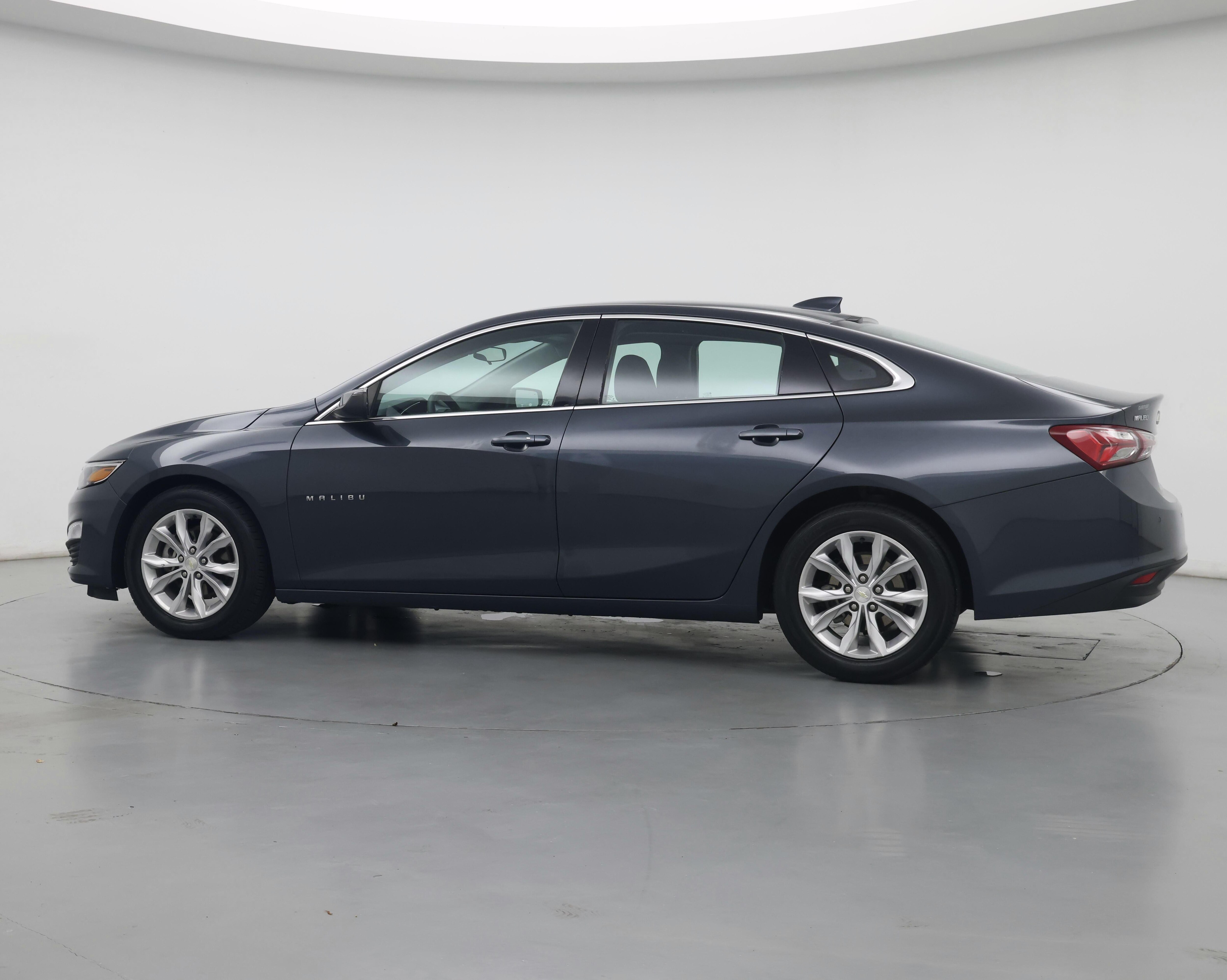 Thumbnail: 2021 Chevrolet Malibu - 4