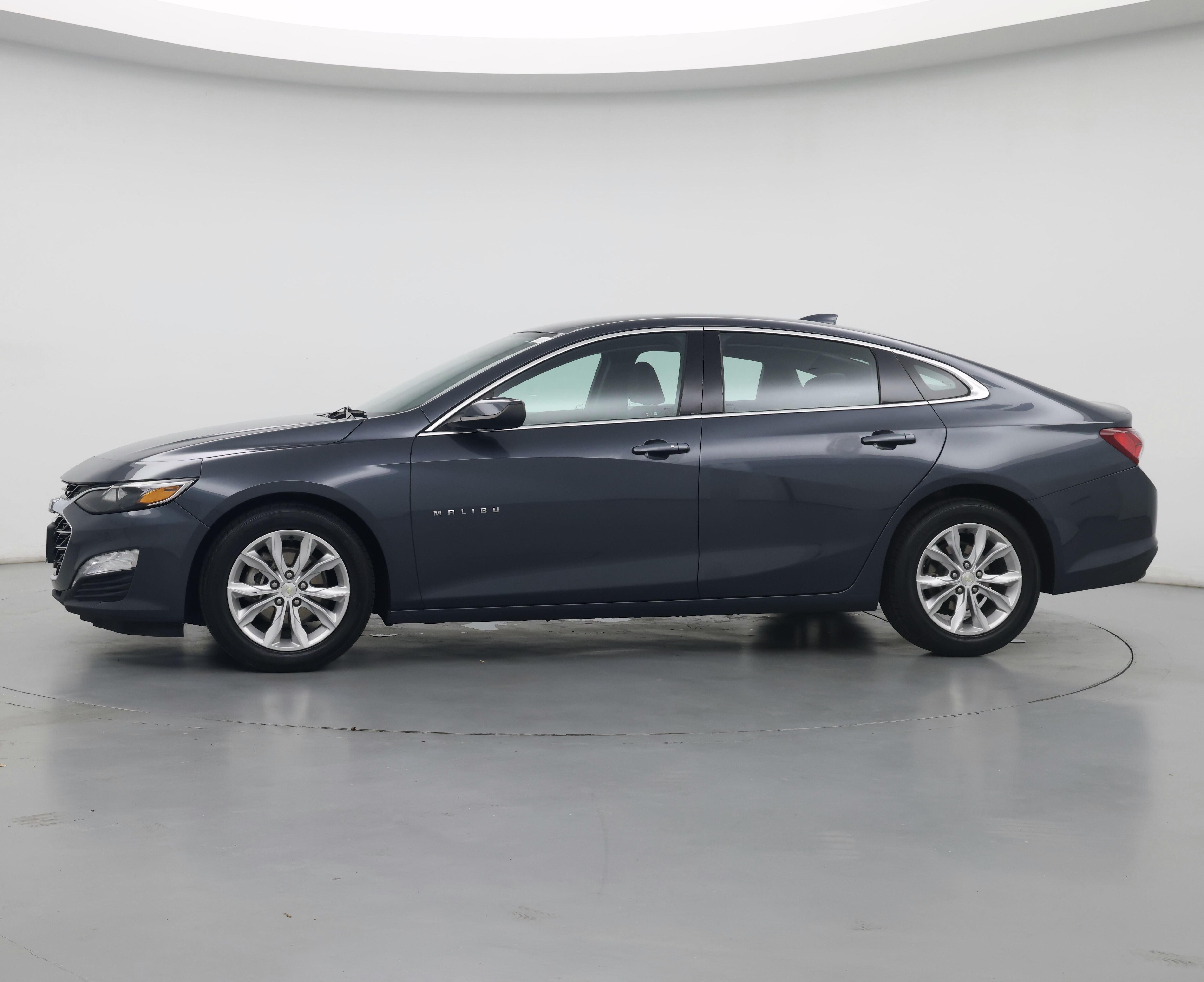 Thumbnail: 2021 Chevrolet Malibu - 5