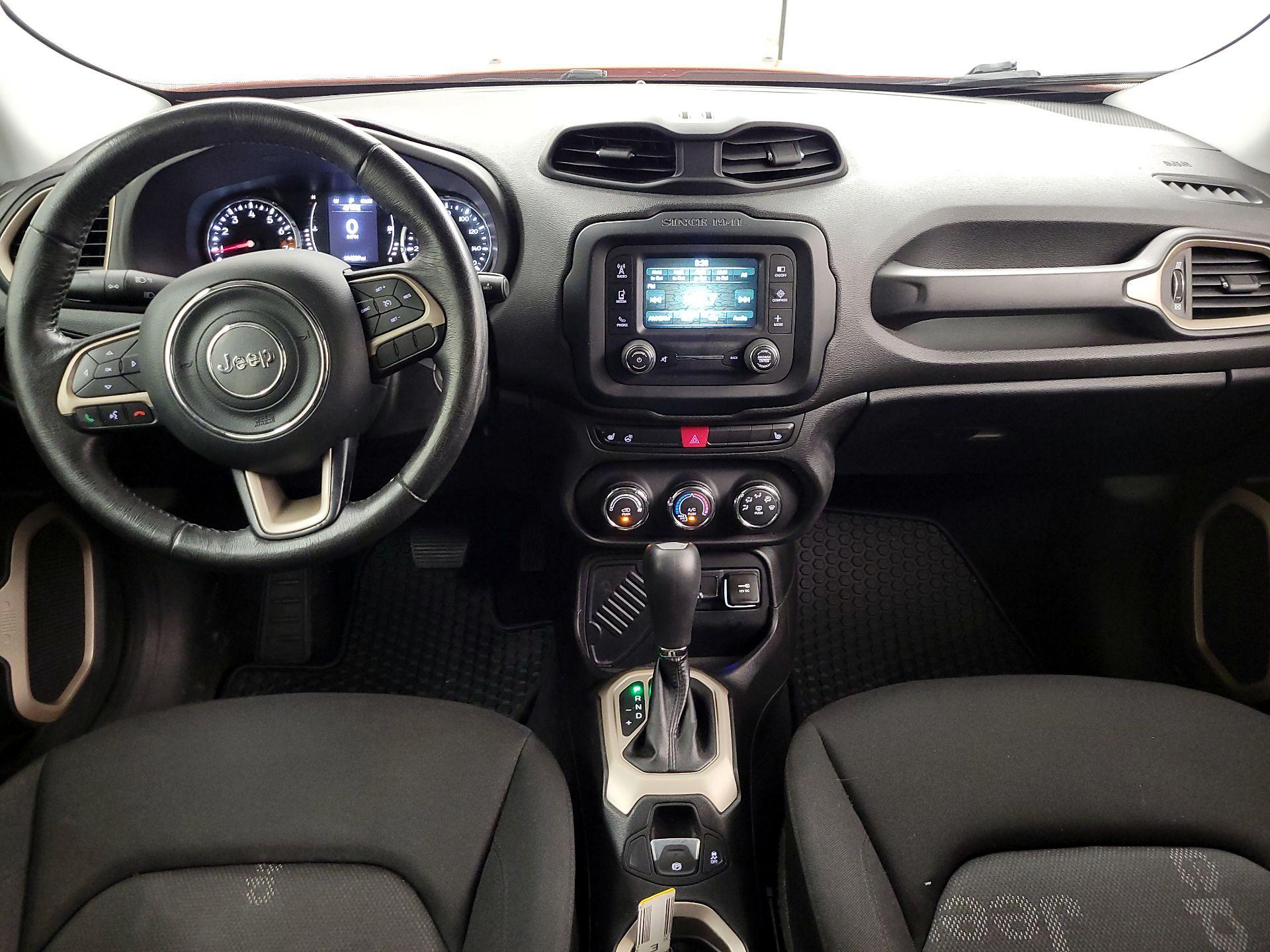 Thumbnail: 2016 Jeep Renegade - 9