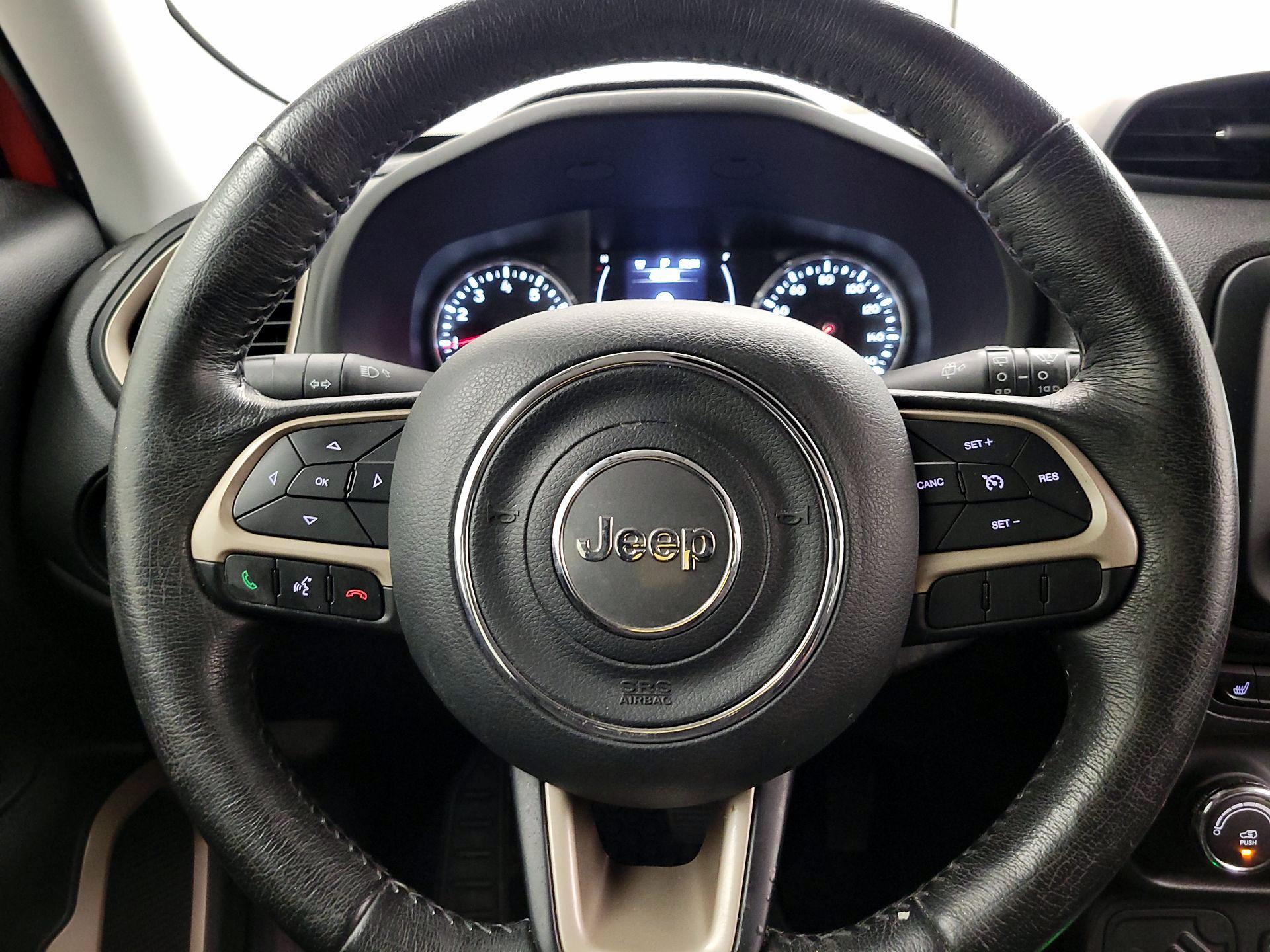 Thumbnail: 2016 Jeep Renegade - 10