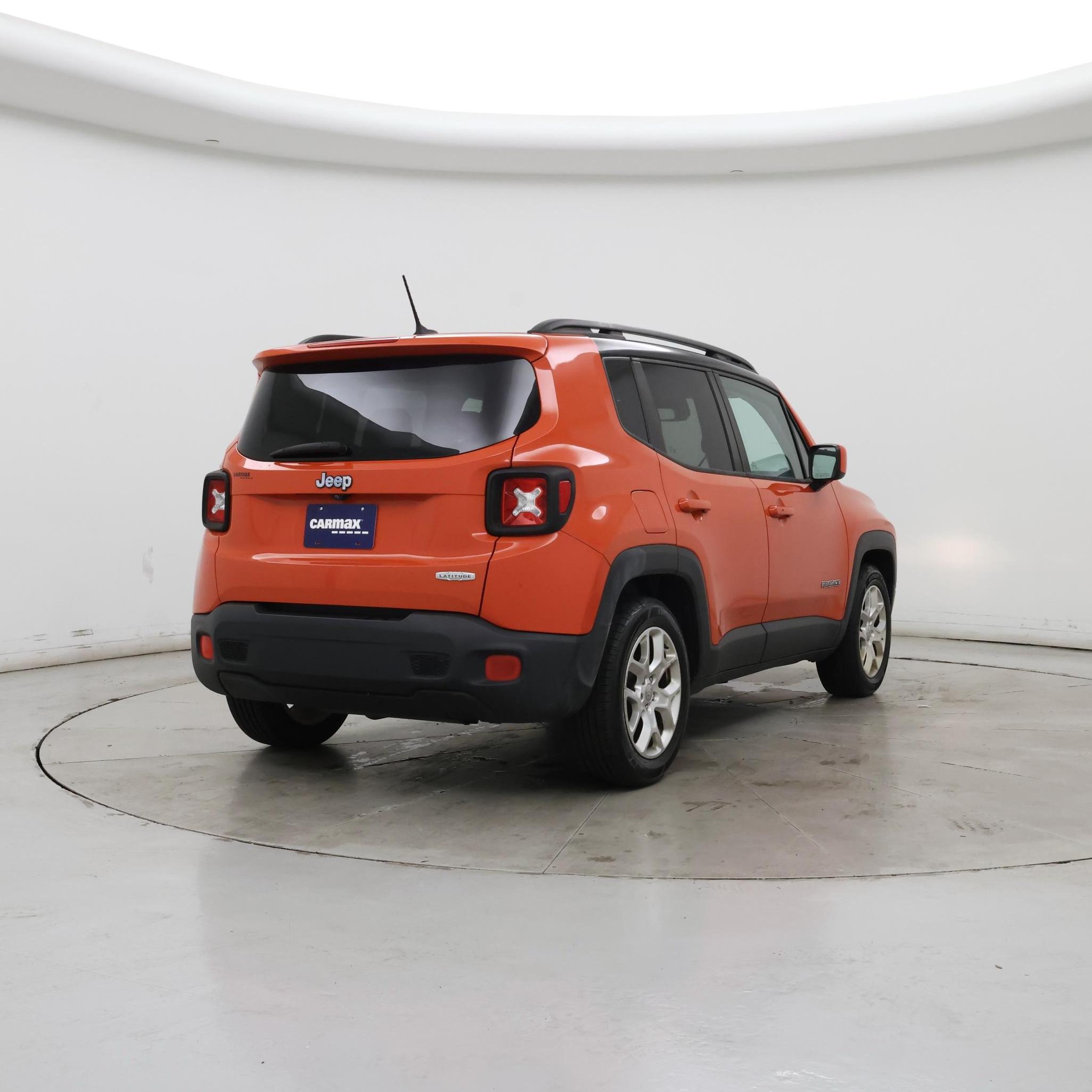 Thumbnail: 2016 Jeep Renegade - 8
