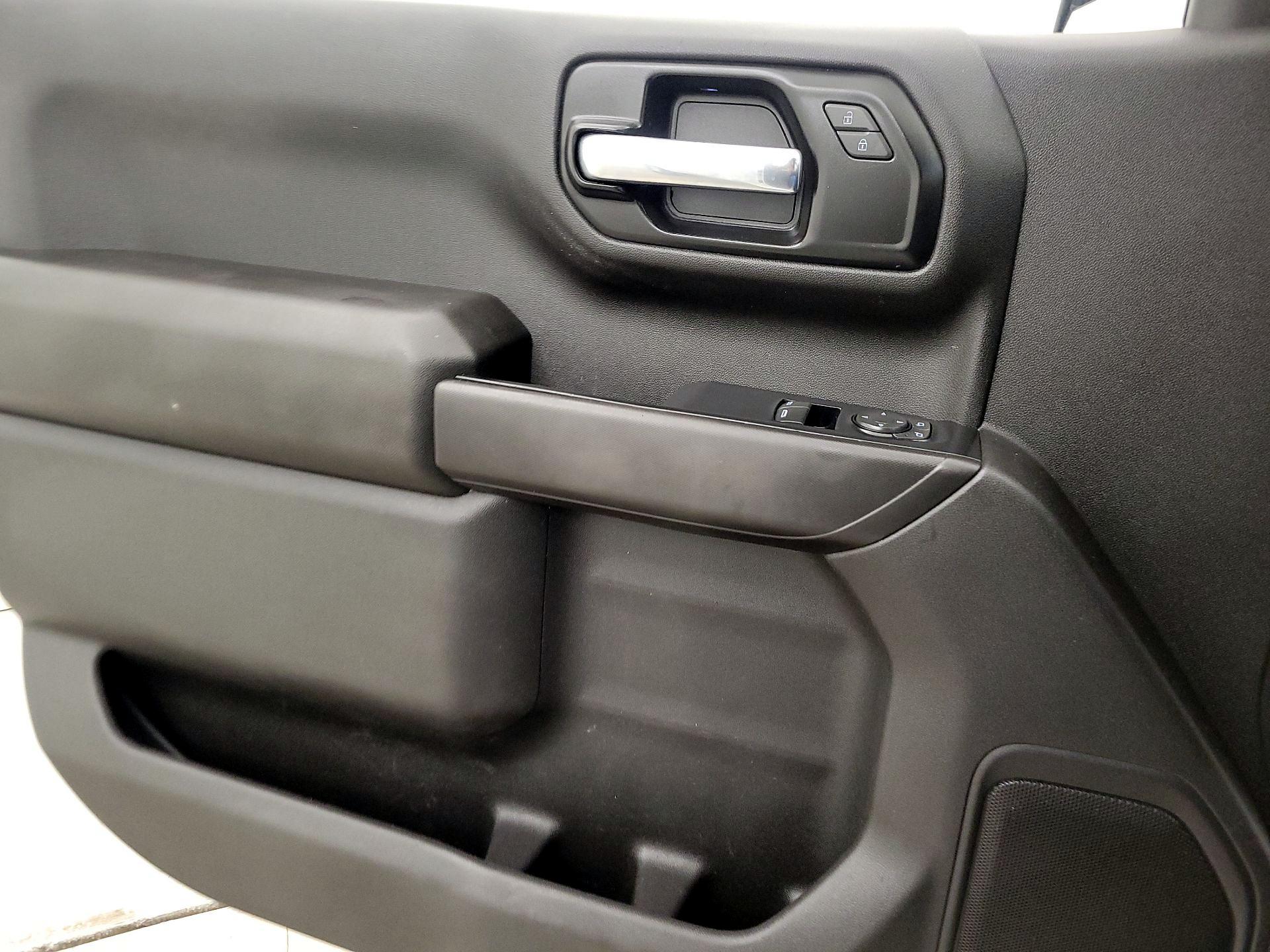 Thumbnail: 2021 Chevrolet Silverado 1500 - 12
