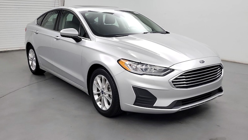 2019 Ford Fusion SE Hero Image