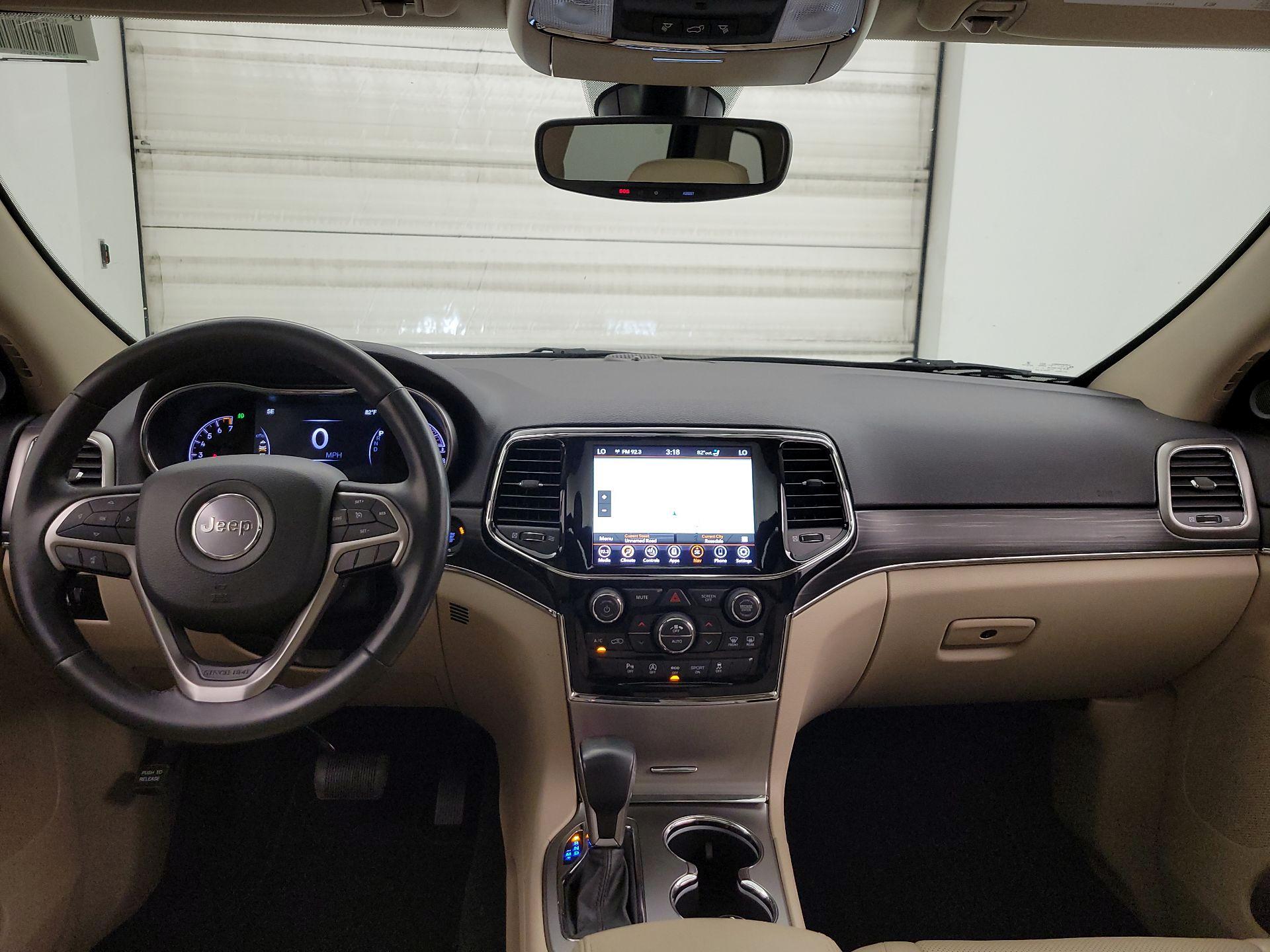 Thumbnail: 2020 Jeep Grand Cherokee - 9