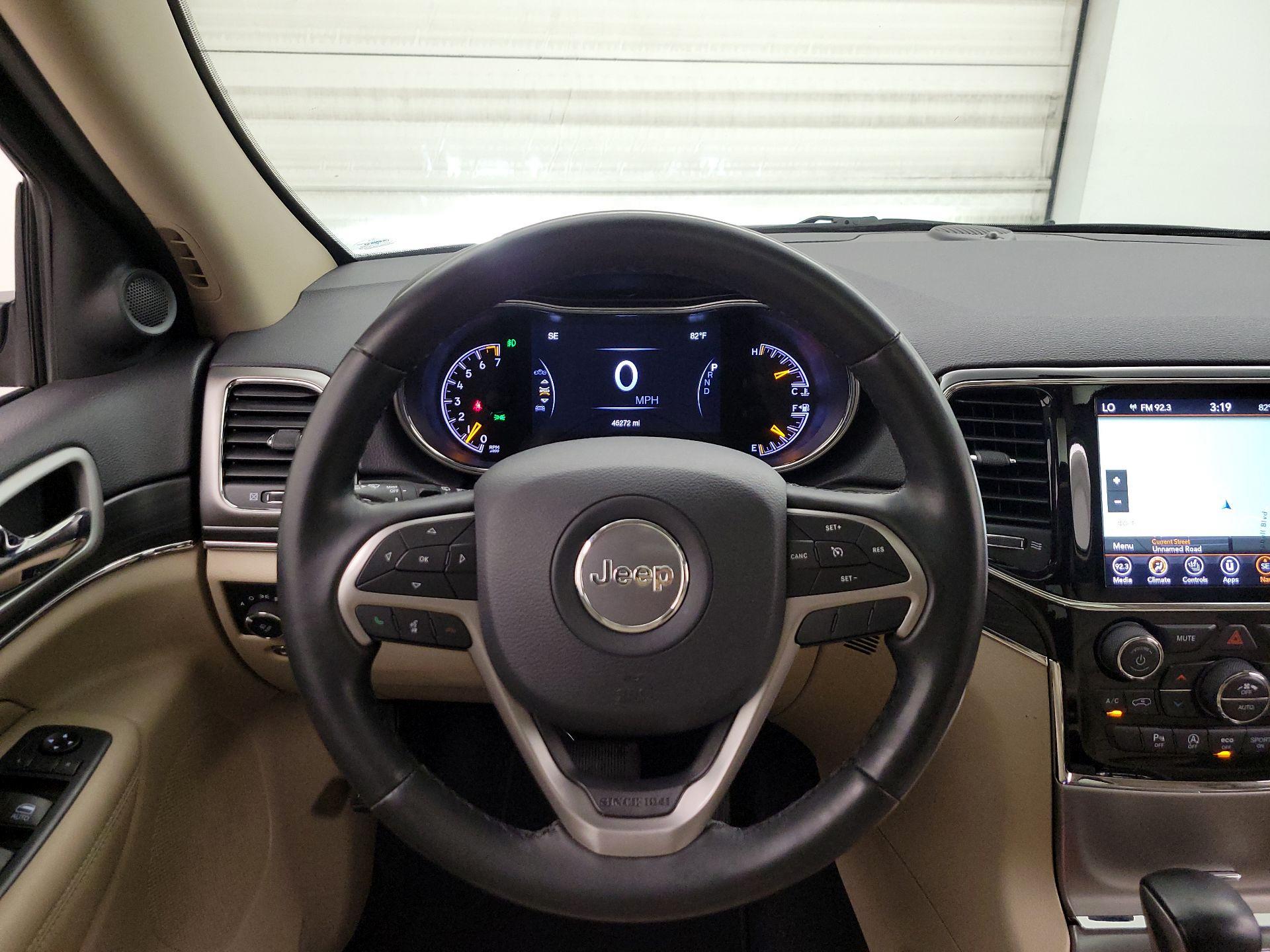 Thumbnail: 2020 Jeep Grand Cherokee - 10