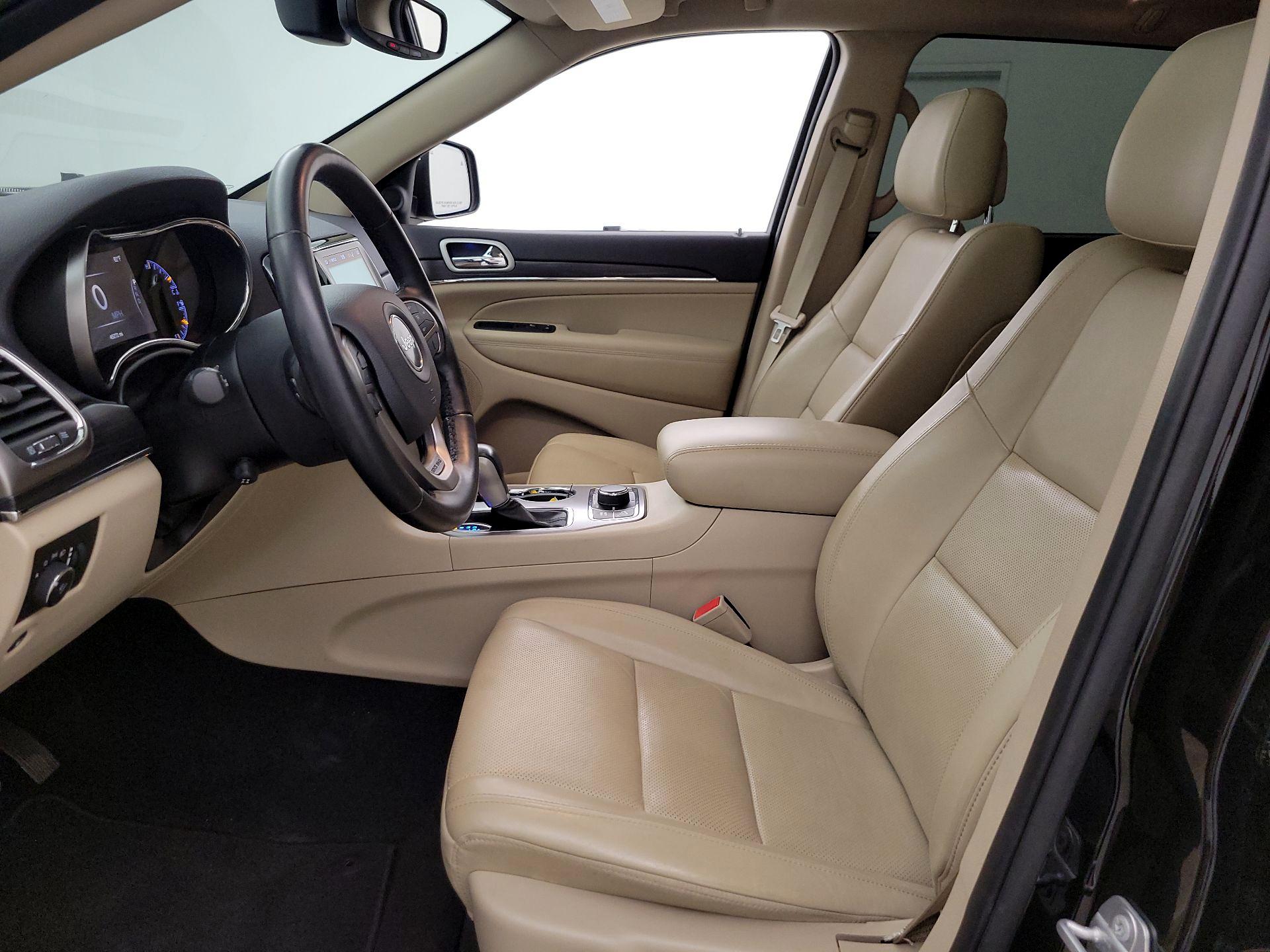 Thumbnail: 2020 Jeep Grand Cherokee - 11