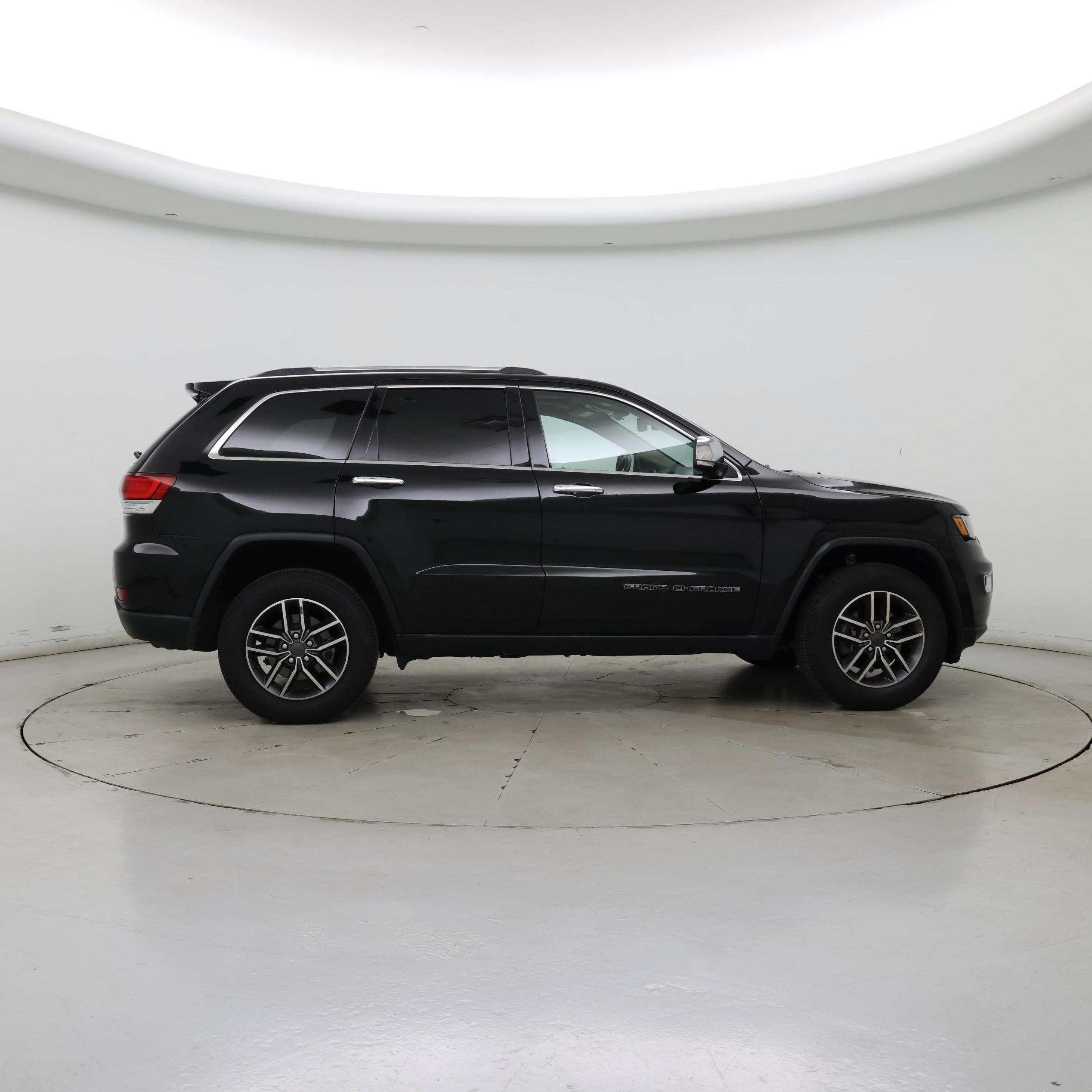 Thumbnail: 2020 Jeep Grand Cherokee - 7