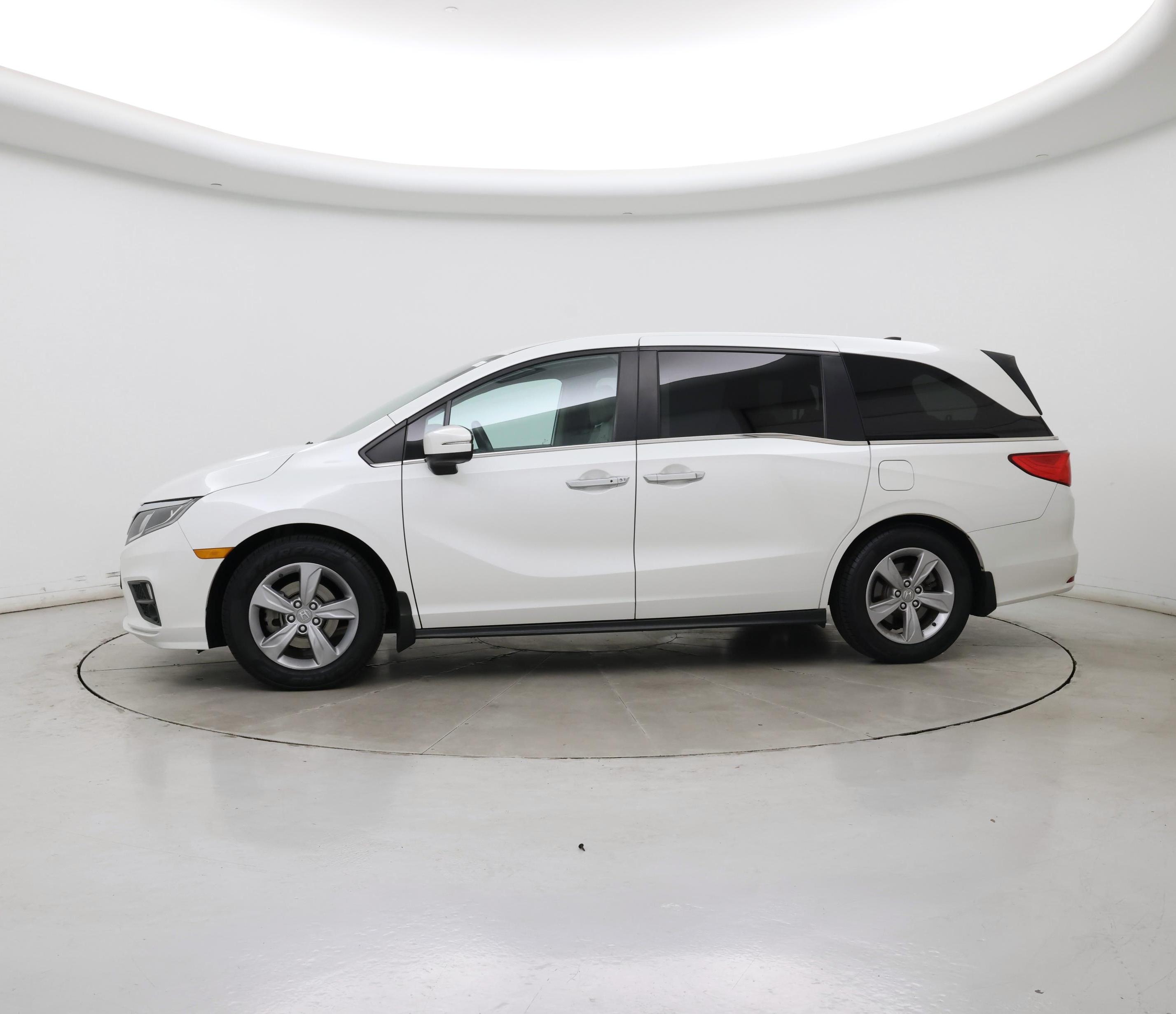 Thumbnail: 2020 Honda Odyssey - 3