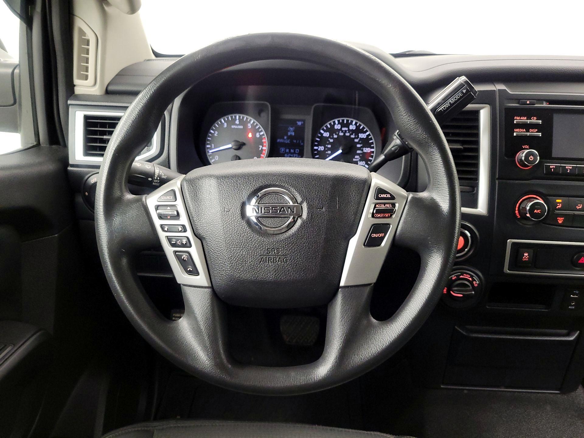 Thumbnail: 2017 Nissan Titan - 10