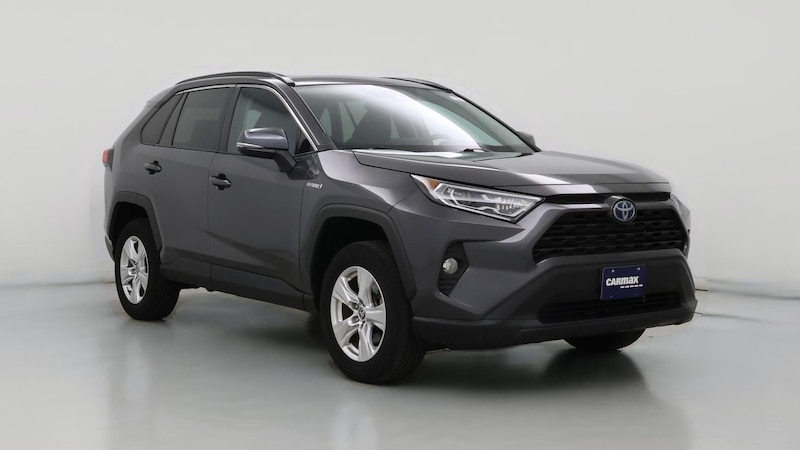 2021 Toyota RAV4 XLE Hero Image