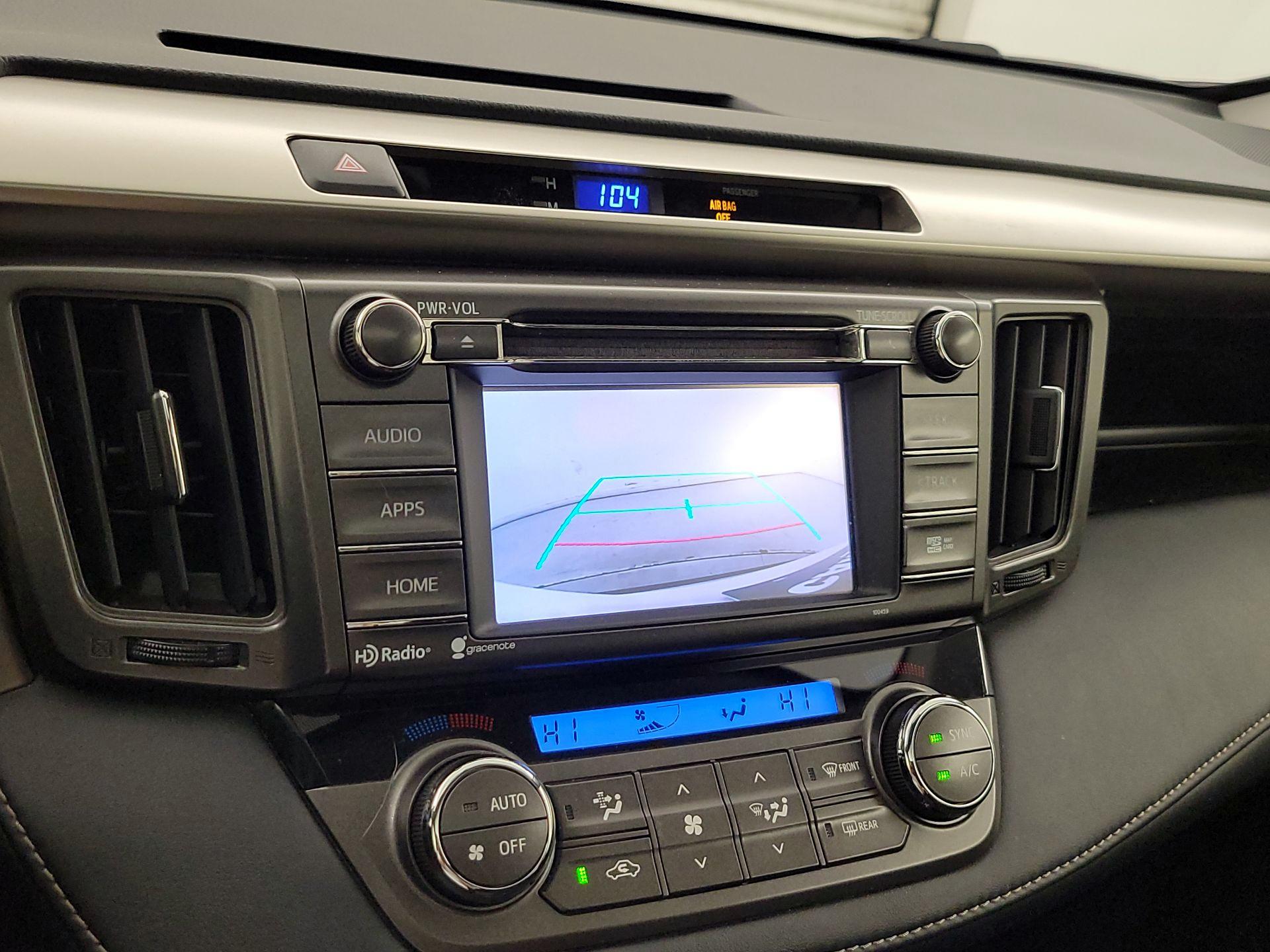 Thumbnail: 2015 Toyota RAV4 - 14