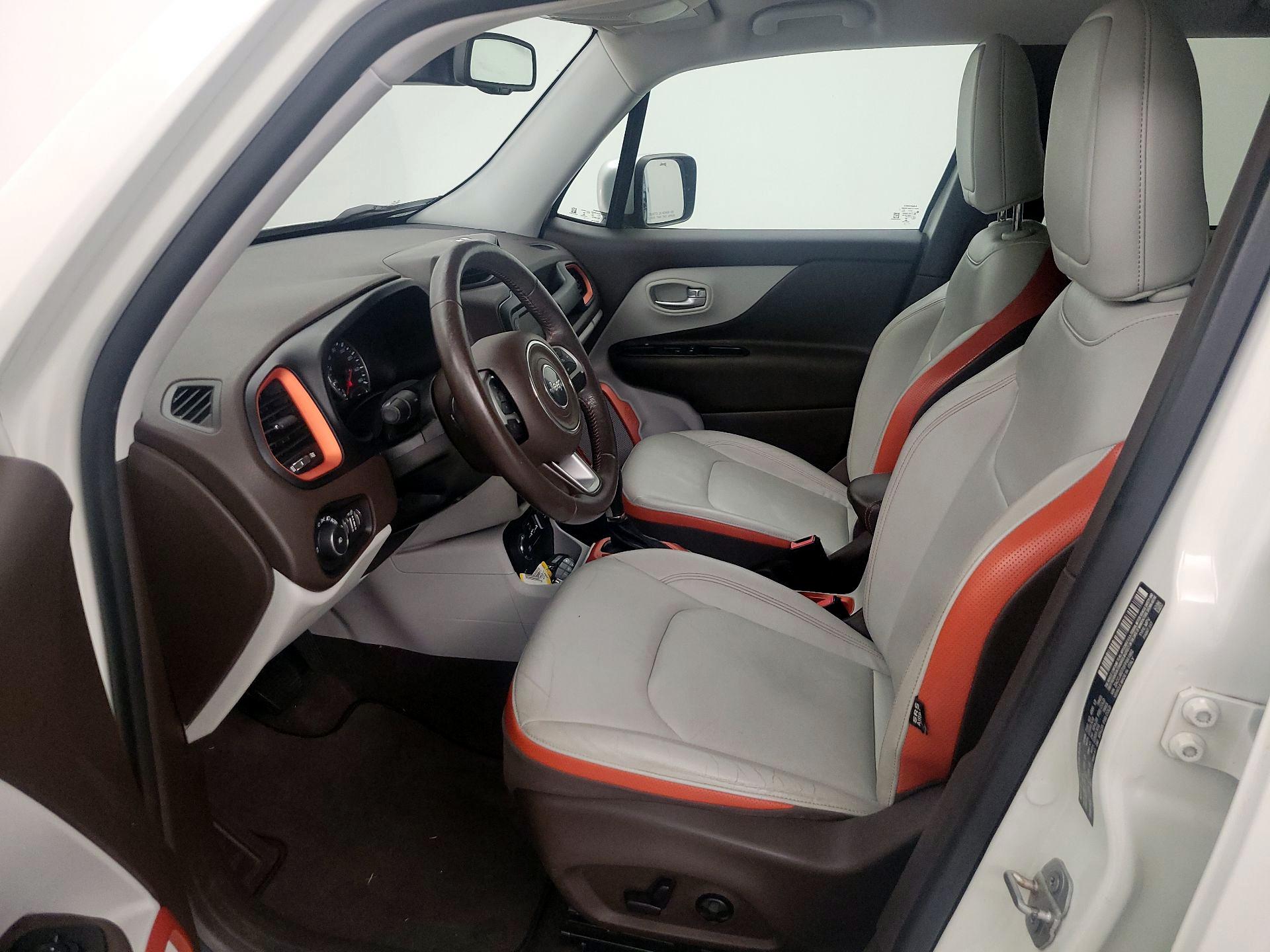 Thumbnail: 2015 Jeep Renegade - 11