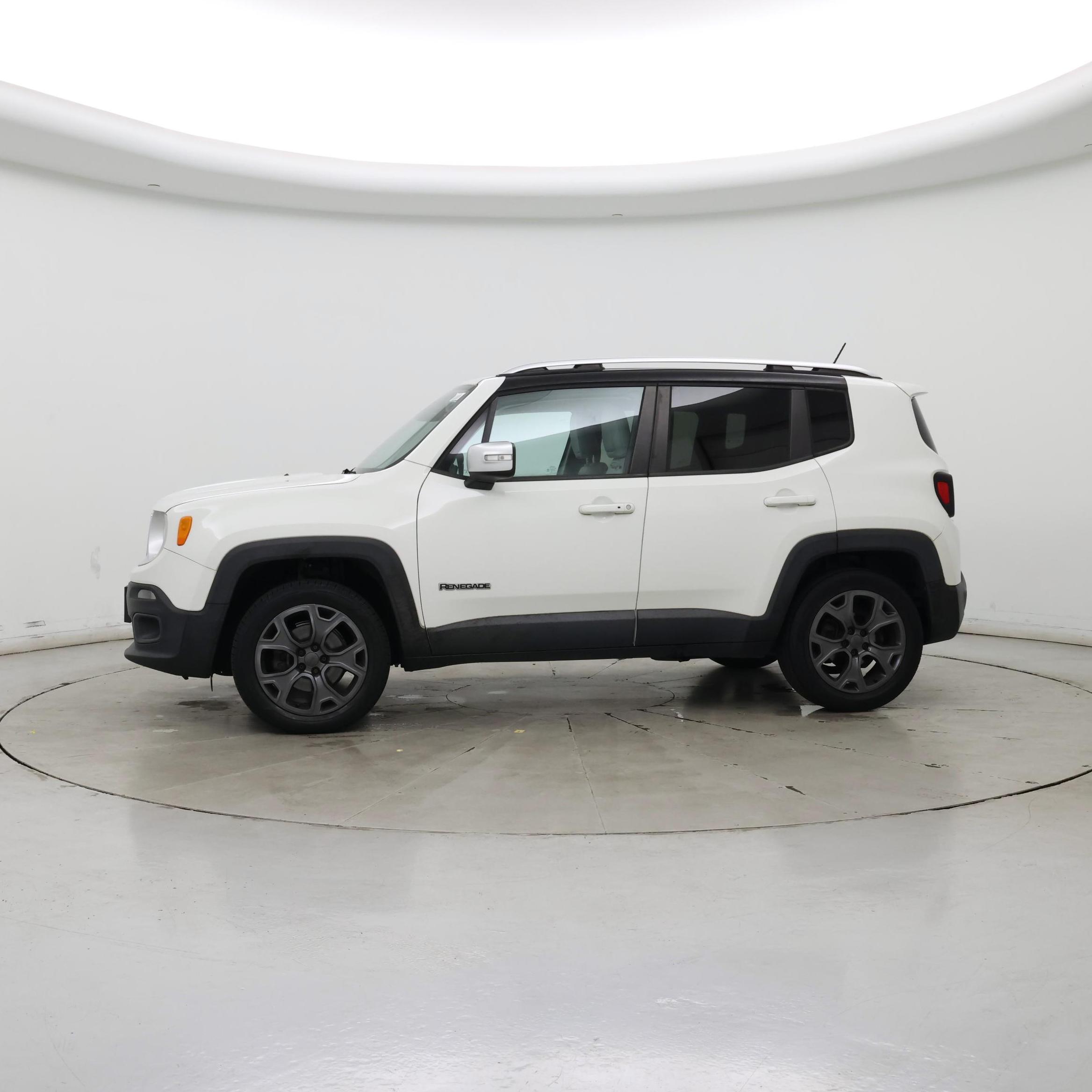 Thumbnail: 2015 Jeep Renegade - 3