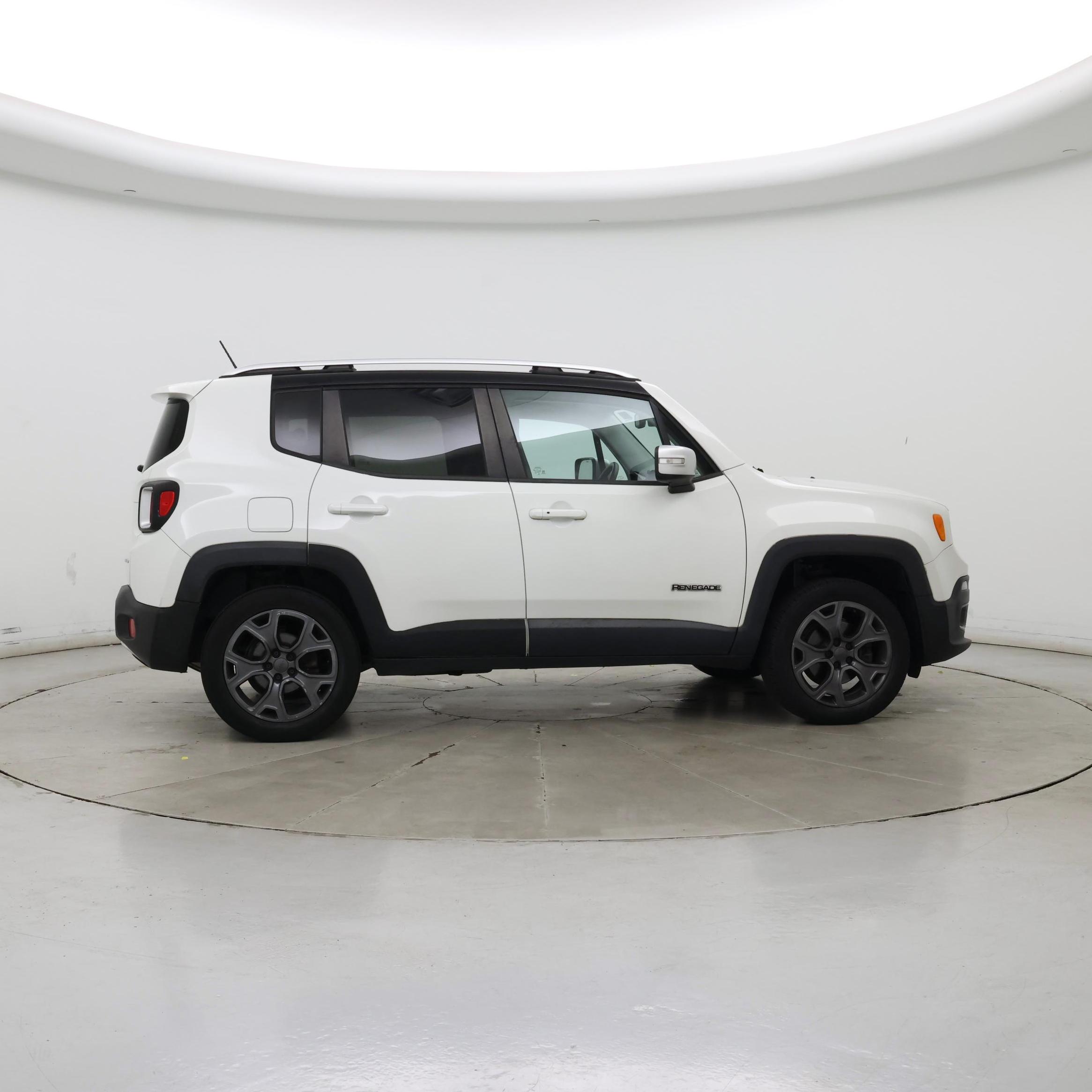 Thumbnail: 2015 Jeep Renegade - 7