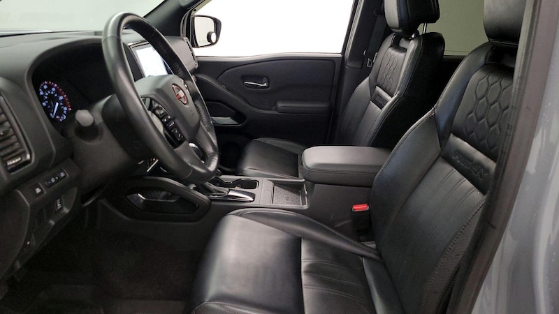 2022 Nissan Frontier PRO-4X 11