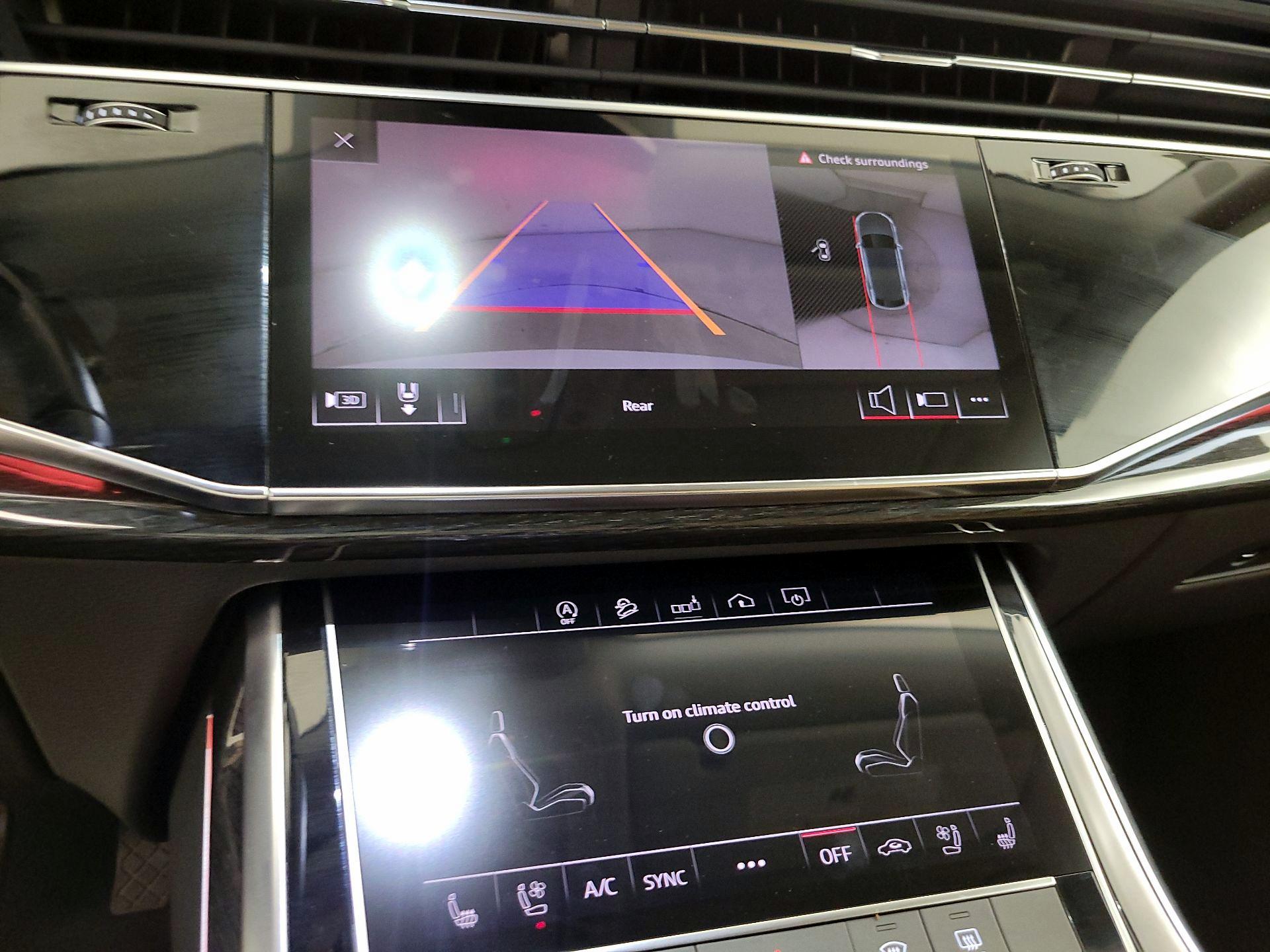 Thumbnail: 2020 Audi Q8 - 14