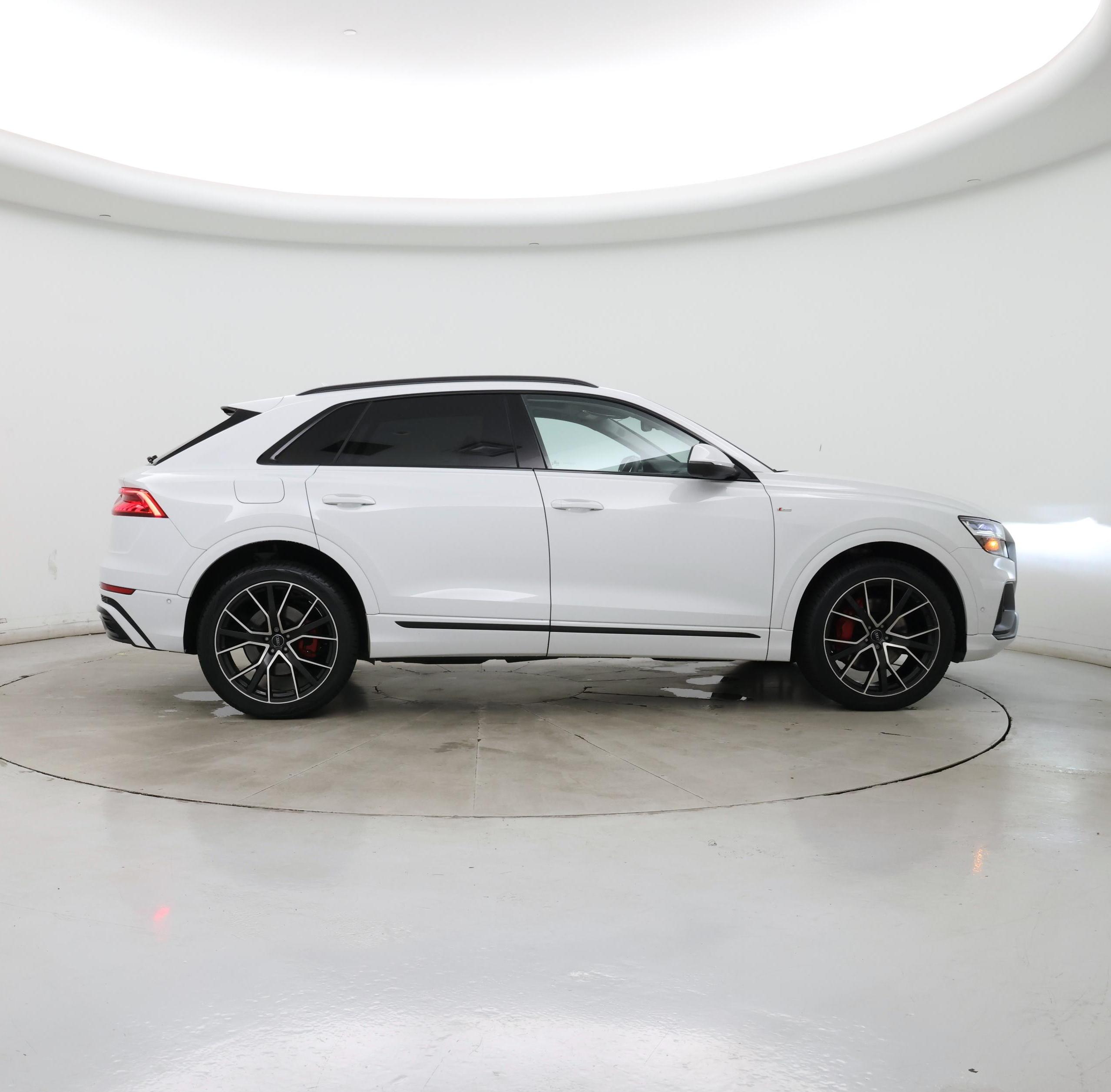 Thumbnail: 2020 Audi Q8 - 7