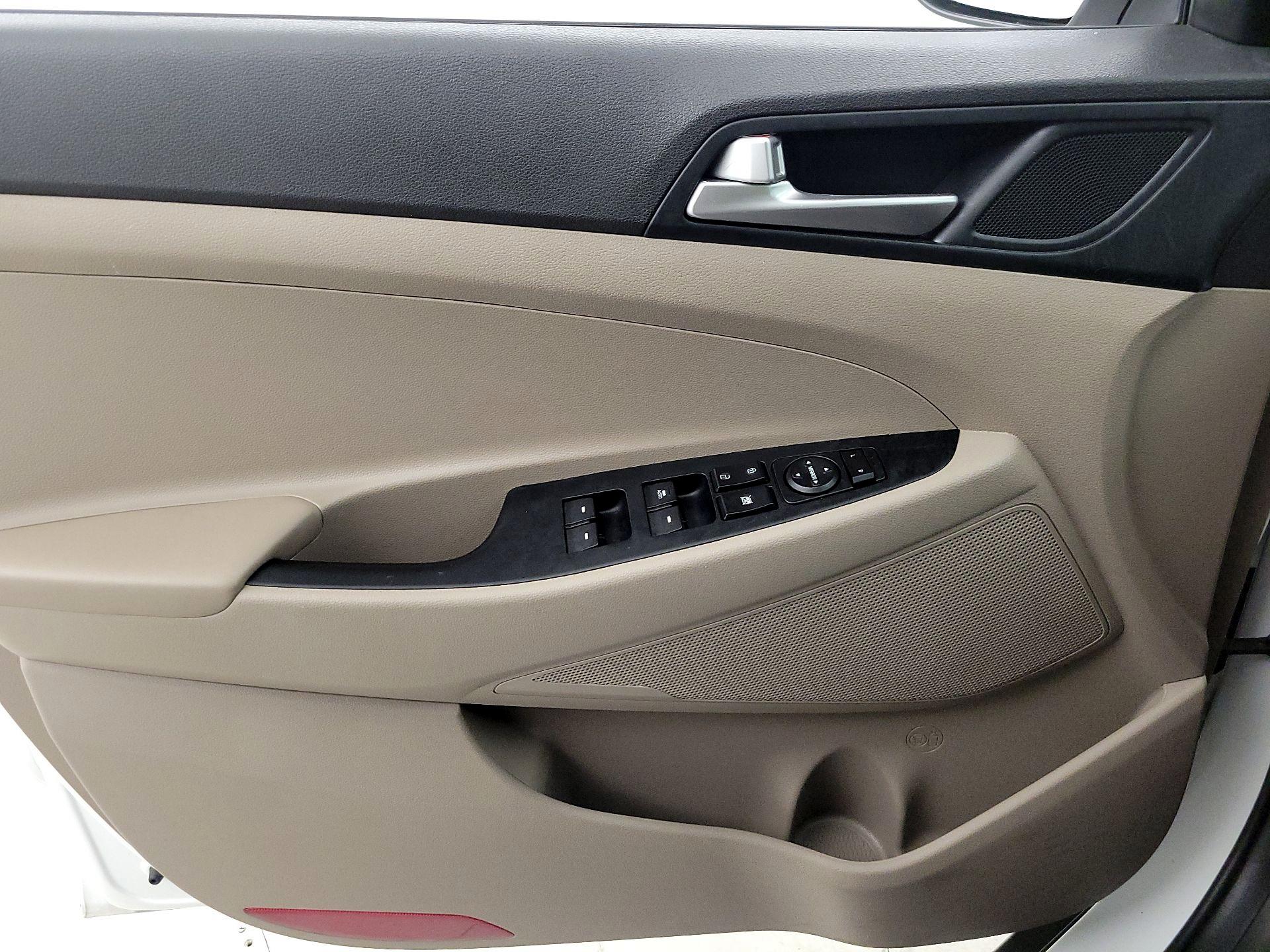 Thumbnail: 2020 Hyundai Tucson - 12