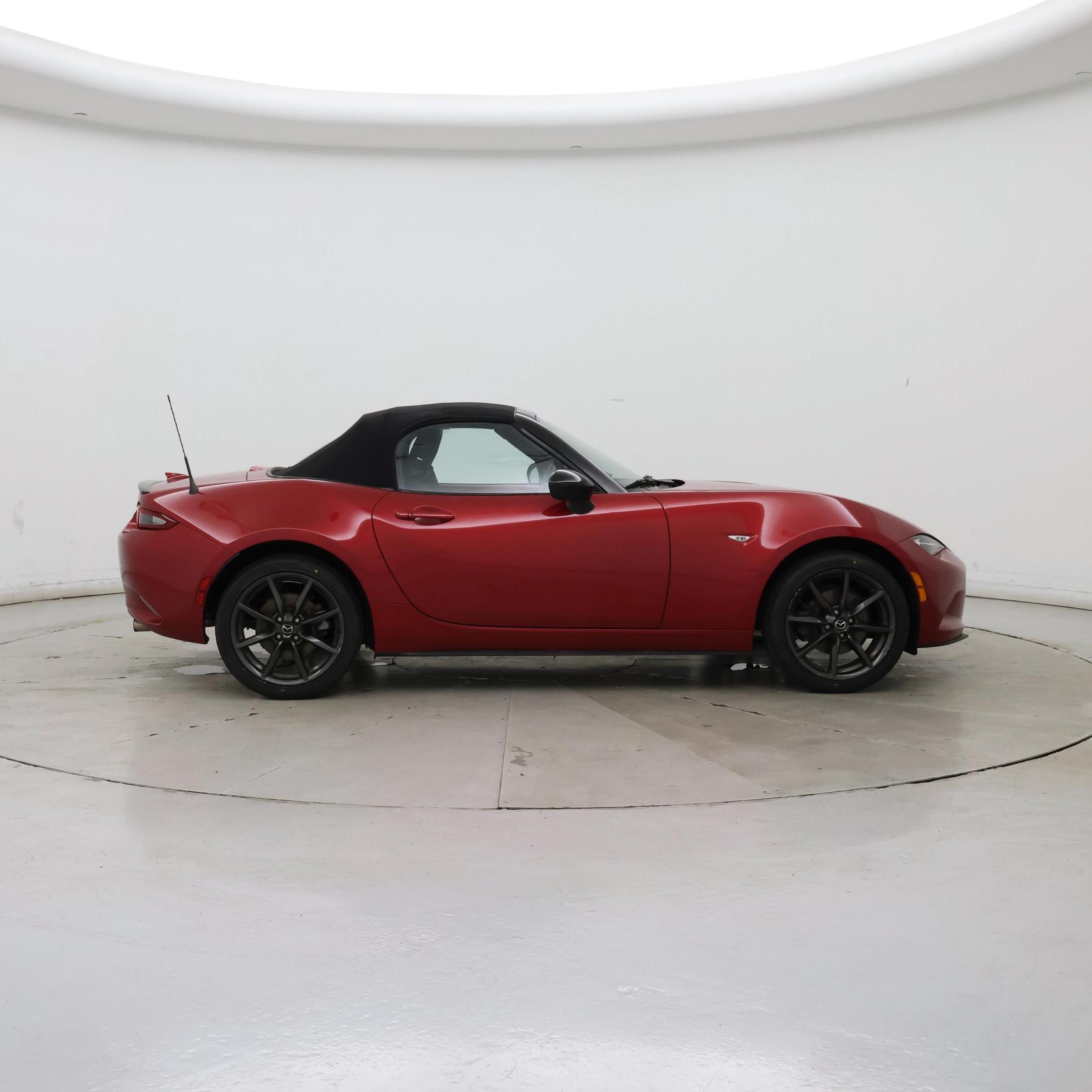 Thumbnail: 2016 Mazda MX-5 Miata - 7
